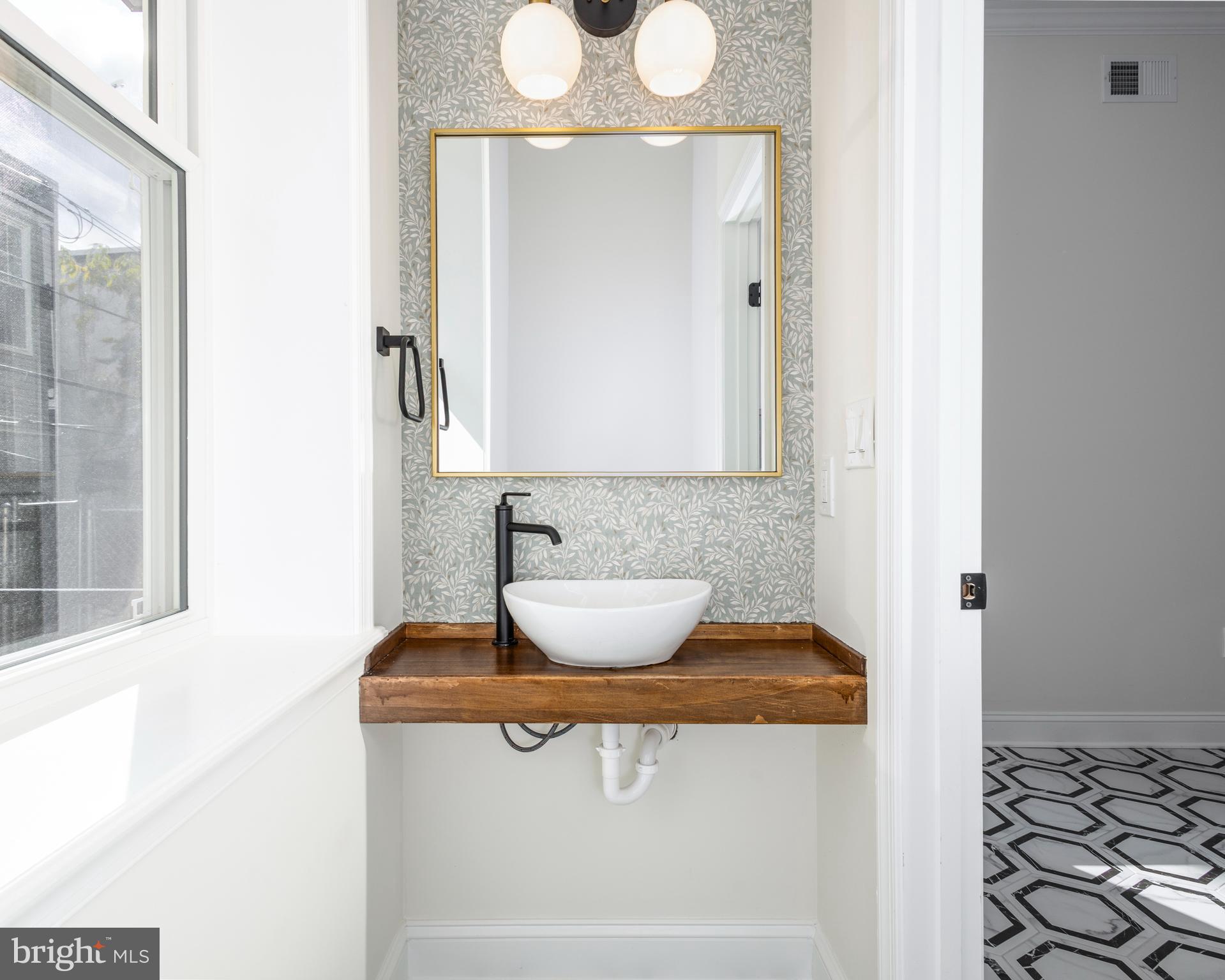 STRAWBERRY MANSION - Residential