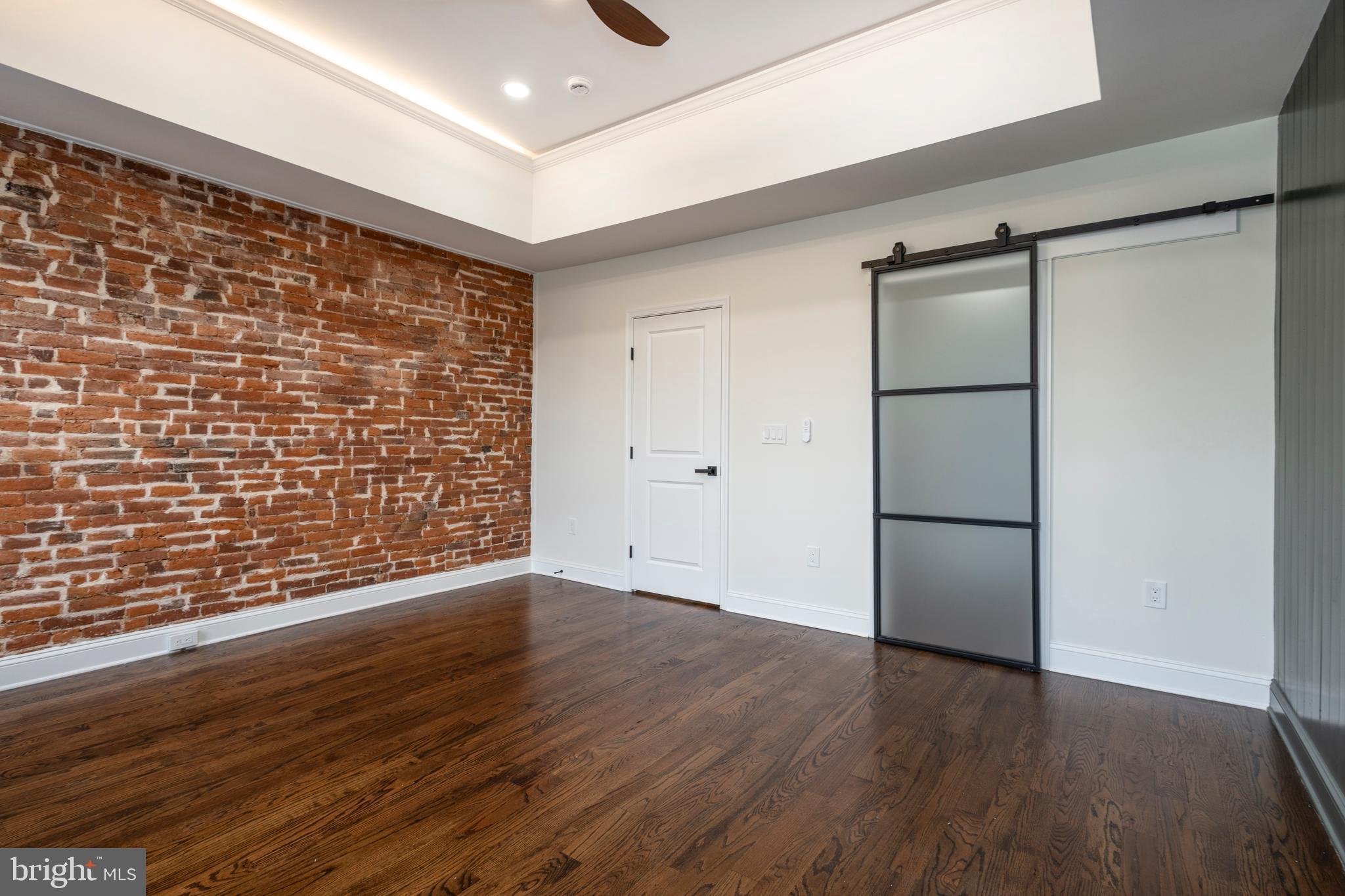 STRAWBERRY MANSION - Residential