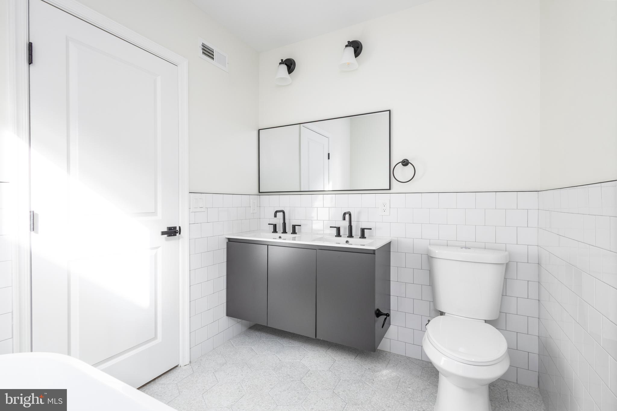 STRAWBERRY MANSION - Residential