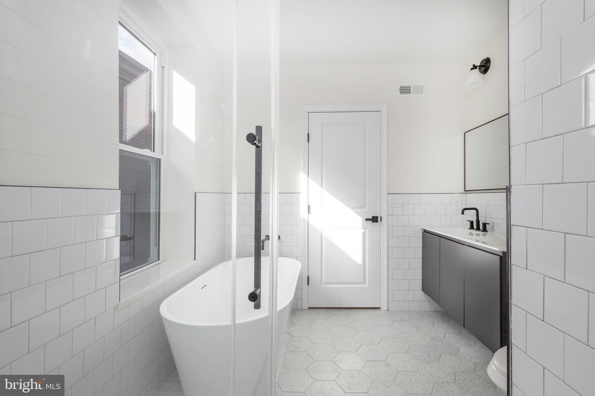 STRAWBERRY MANSION - Residential