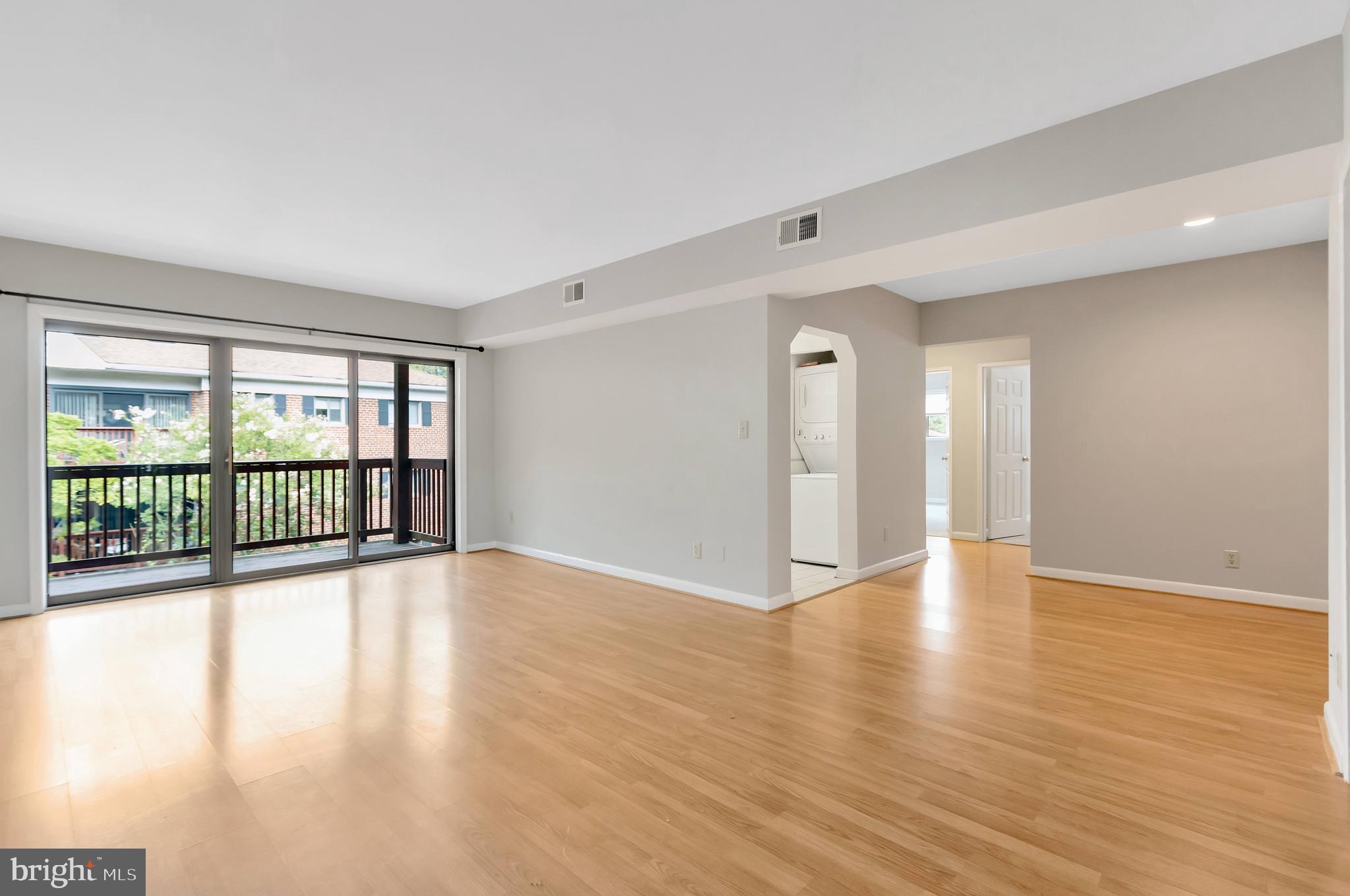 SEMINARY WALK - Residential