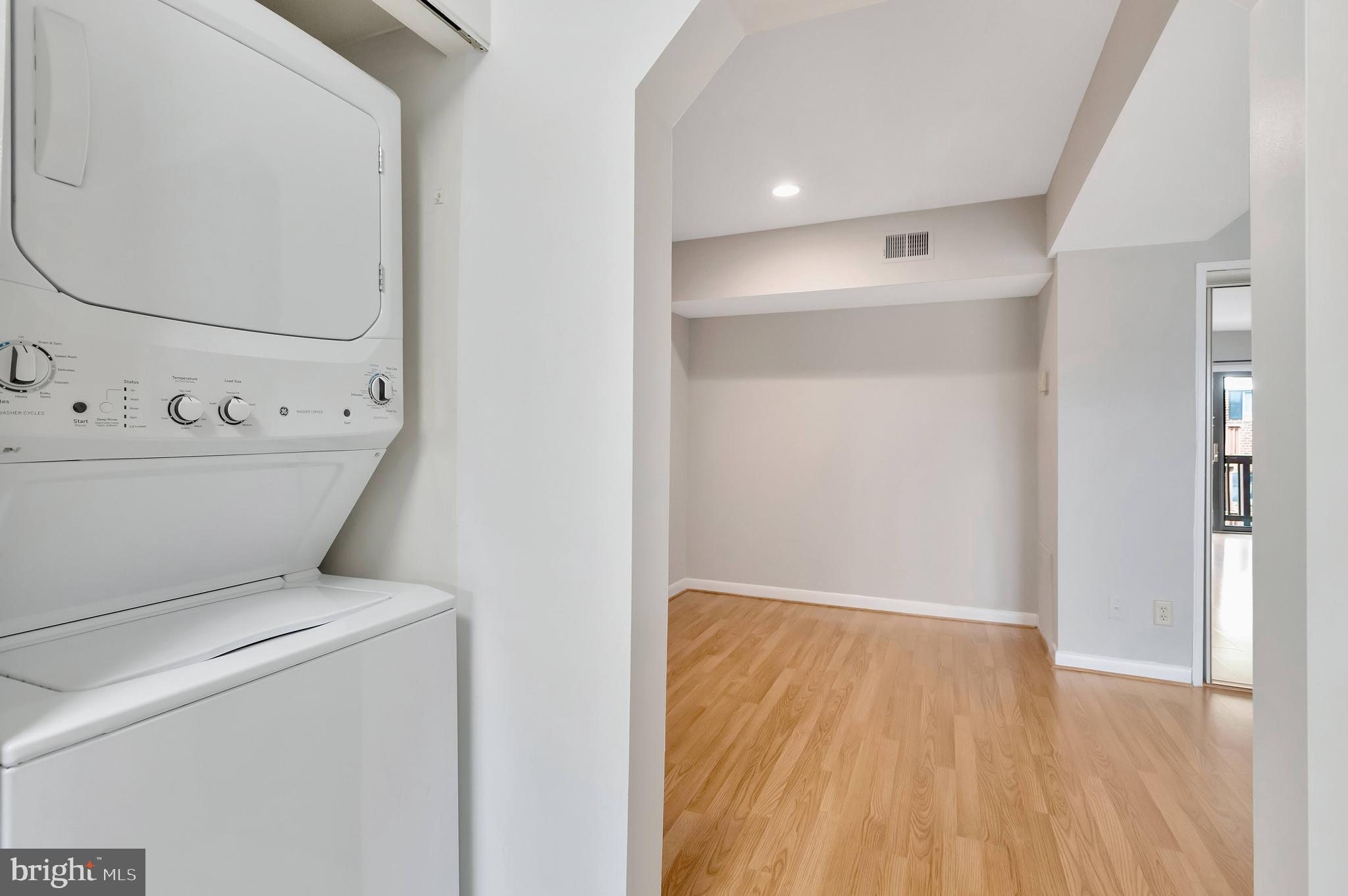 SEMINARY WALK - Residential