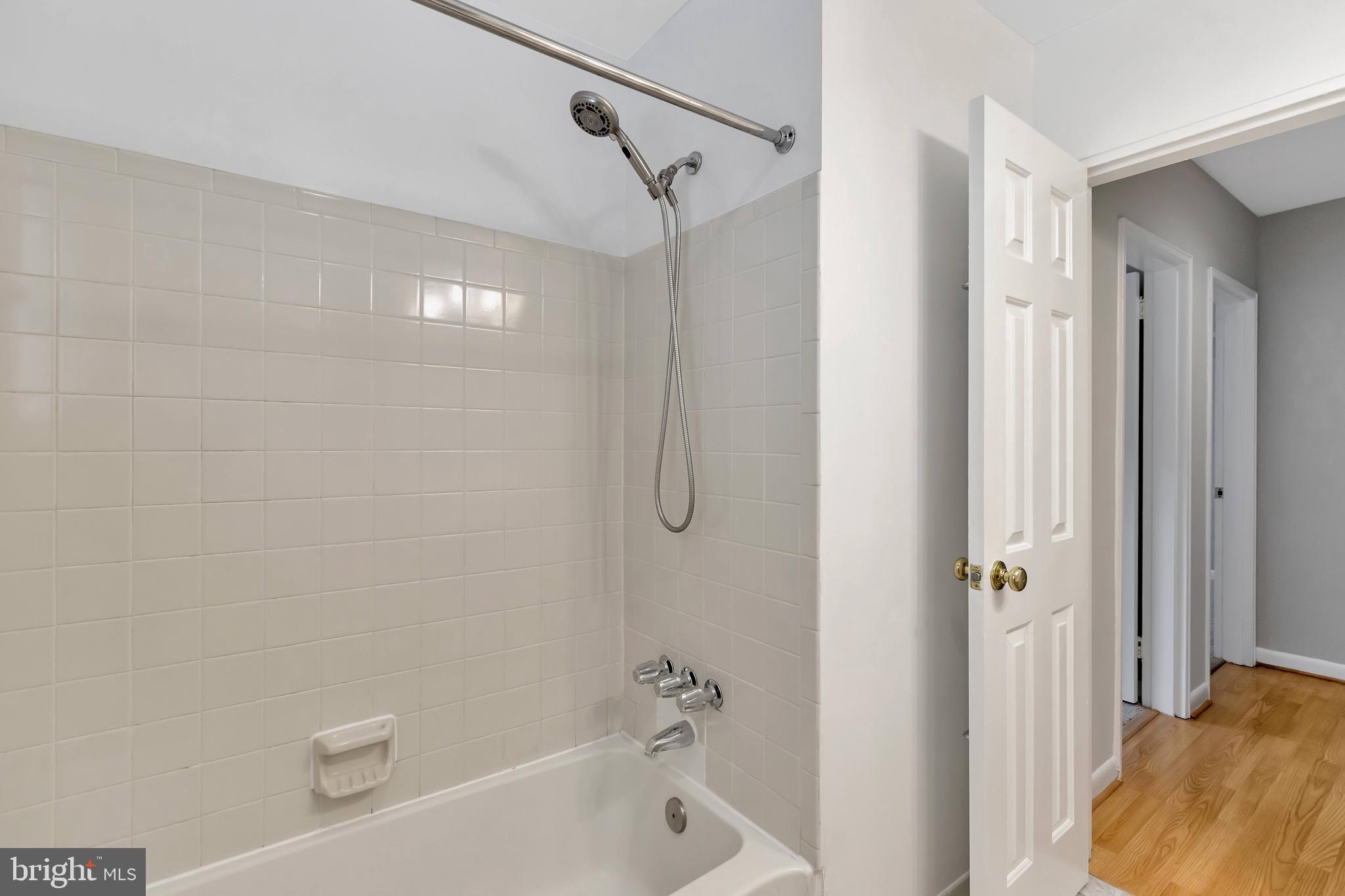 SEMINARY WALK - Residential