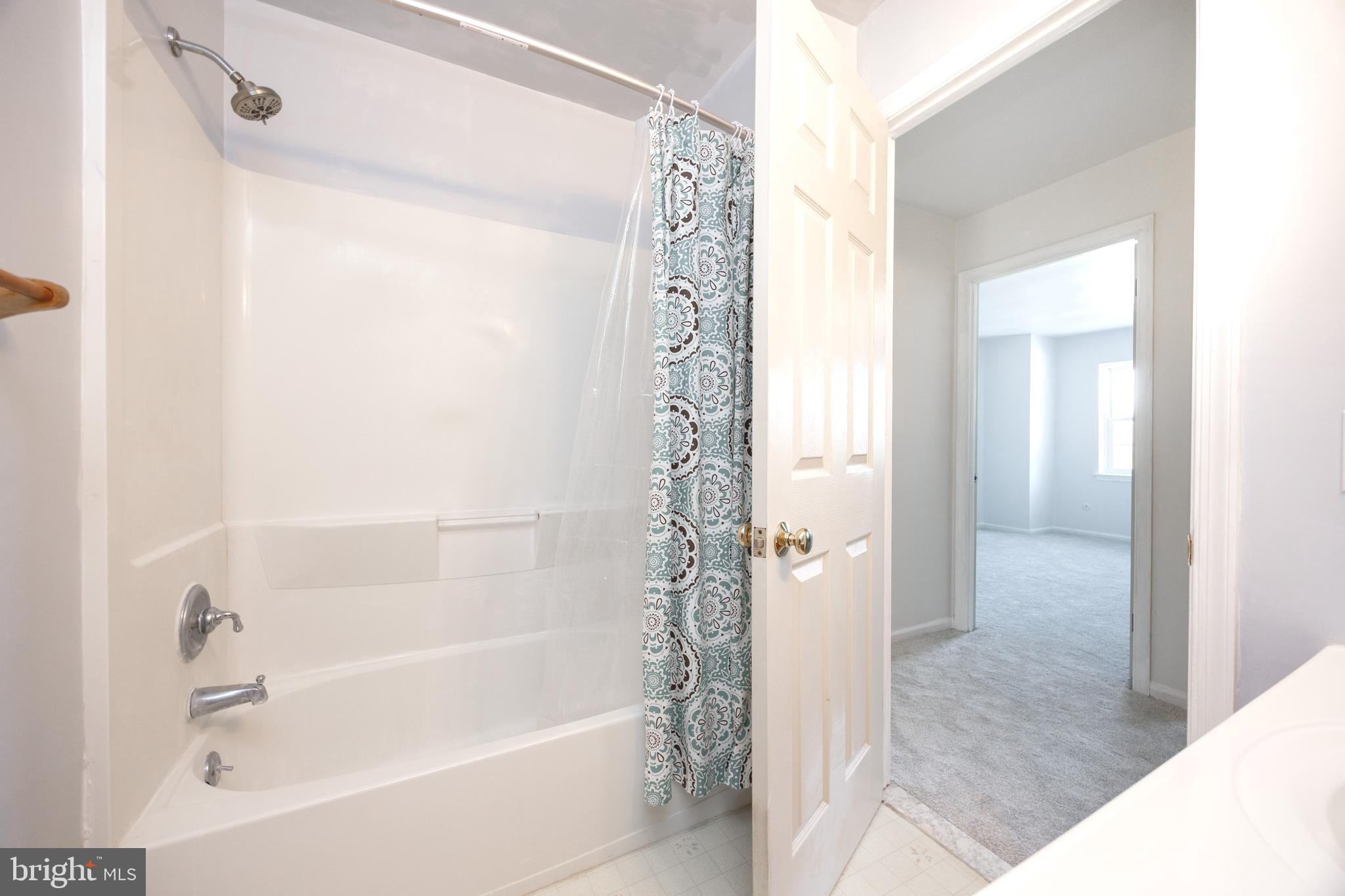 RHONDDA - Residential