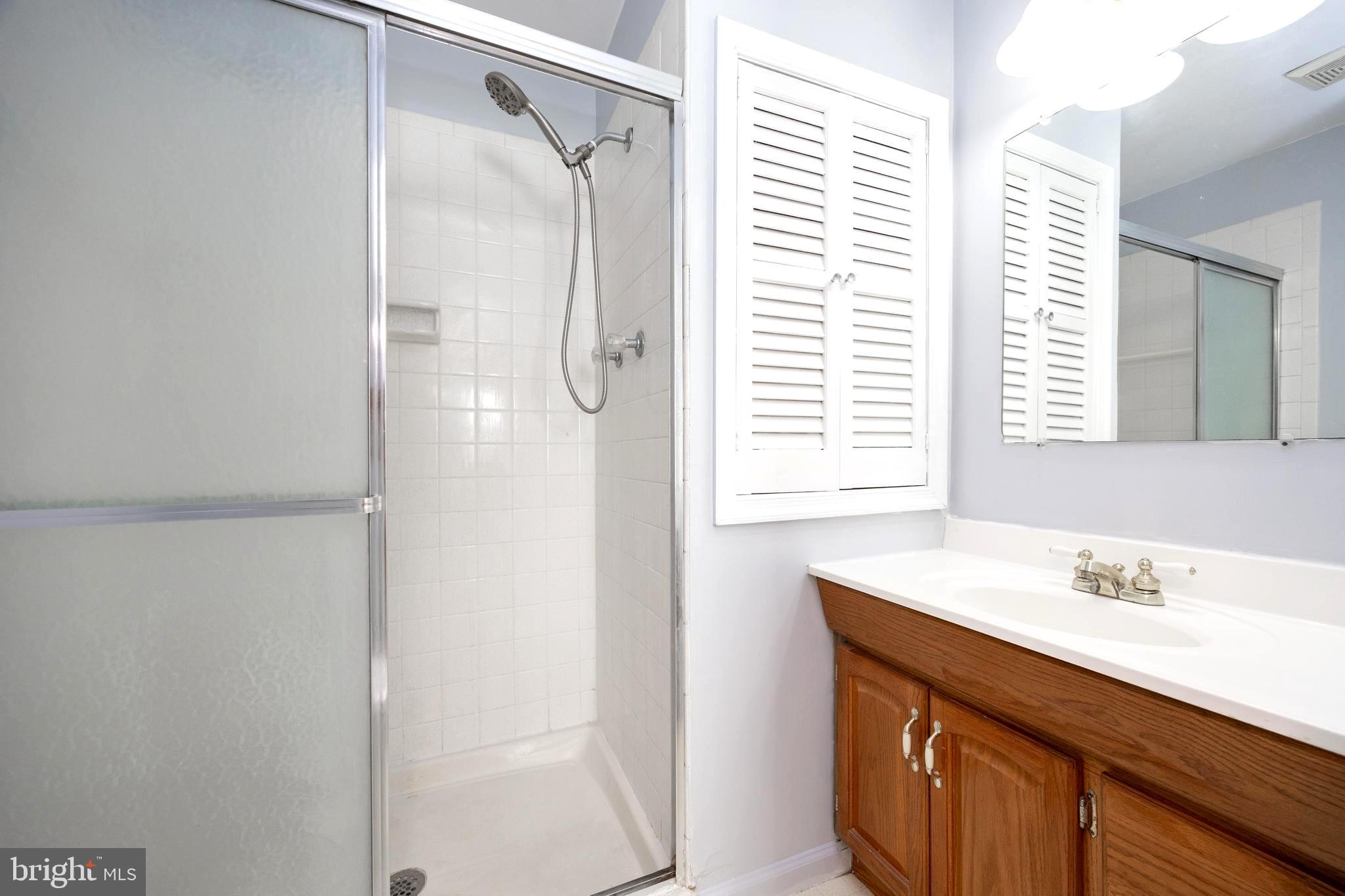 RHONDDA - Residential