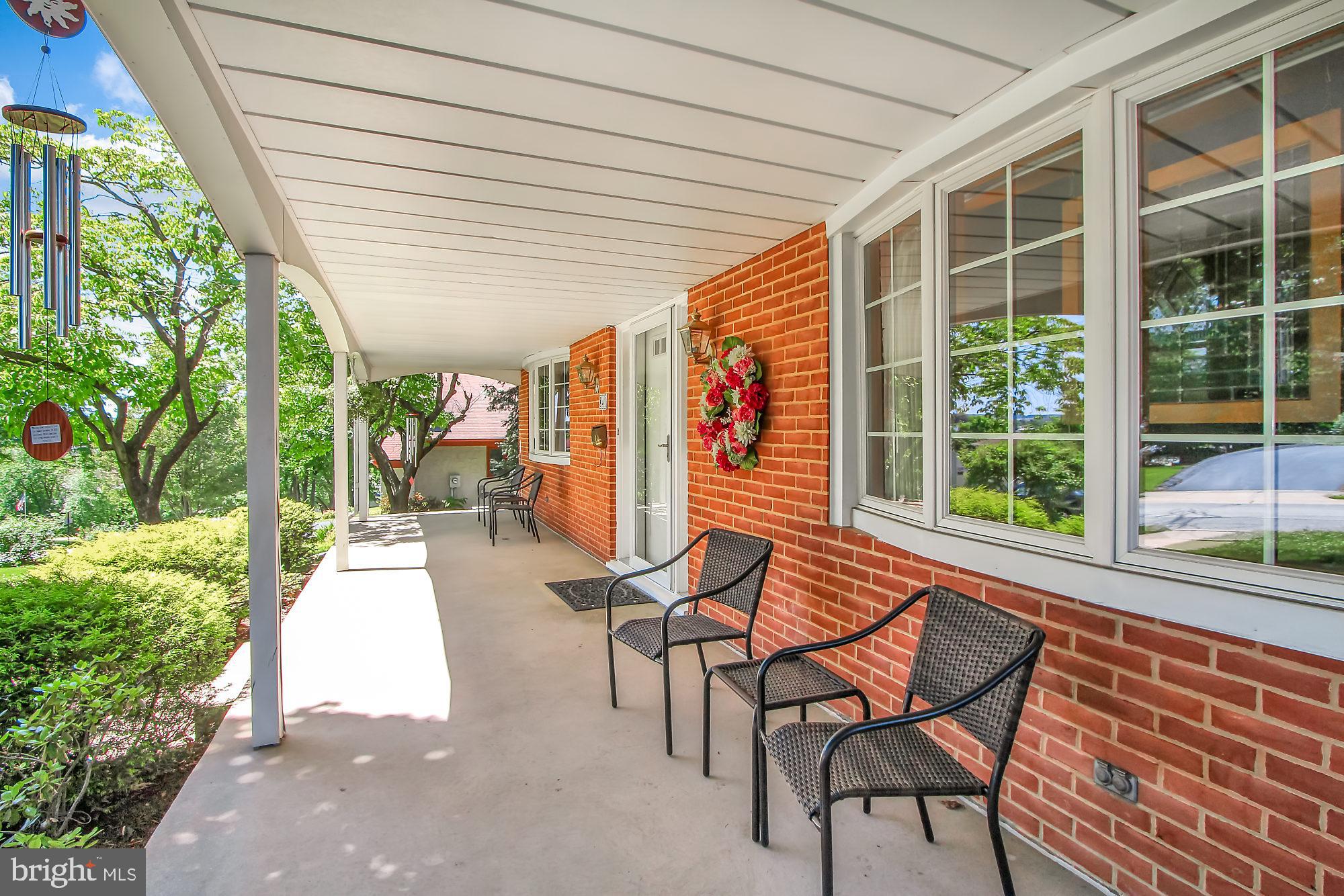 THE AVENUES - Residential