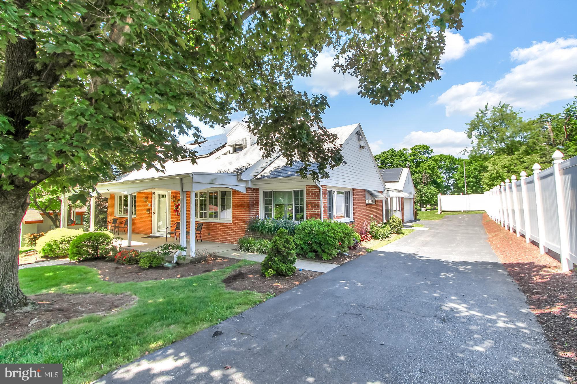 THE AVENUES - Residential