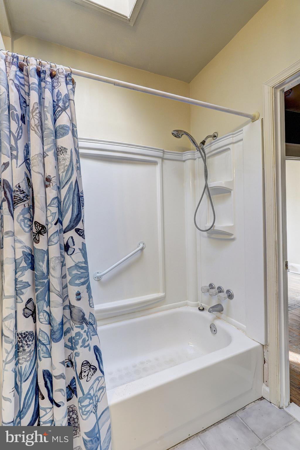 EDMONSON HEIGHTS - Residential