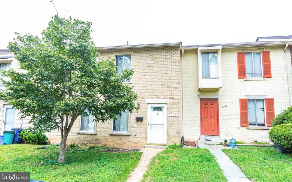 Photo of 19537 Transhire Road, MONTGOMERY VILLAGE, MD 20886 (MLS # MDMC2202630)