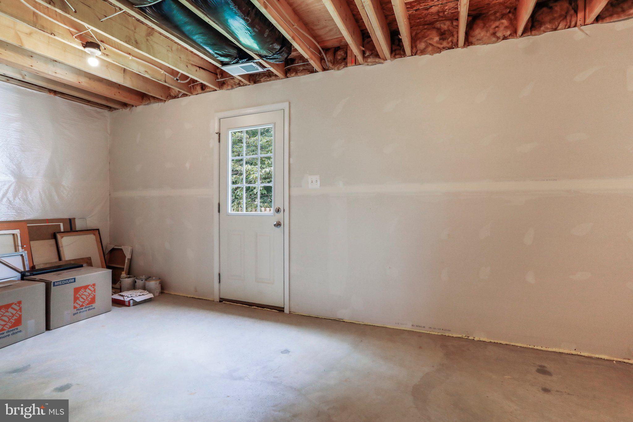 REGENTS CREST - Residential