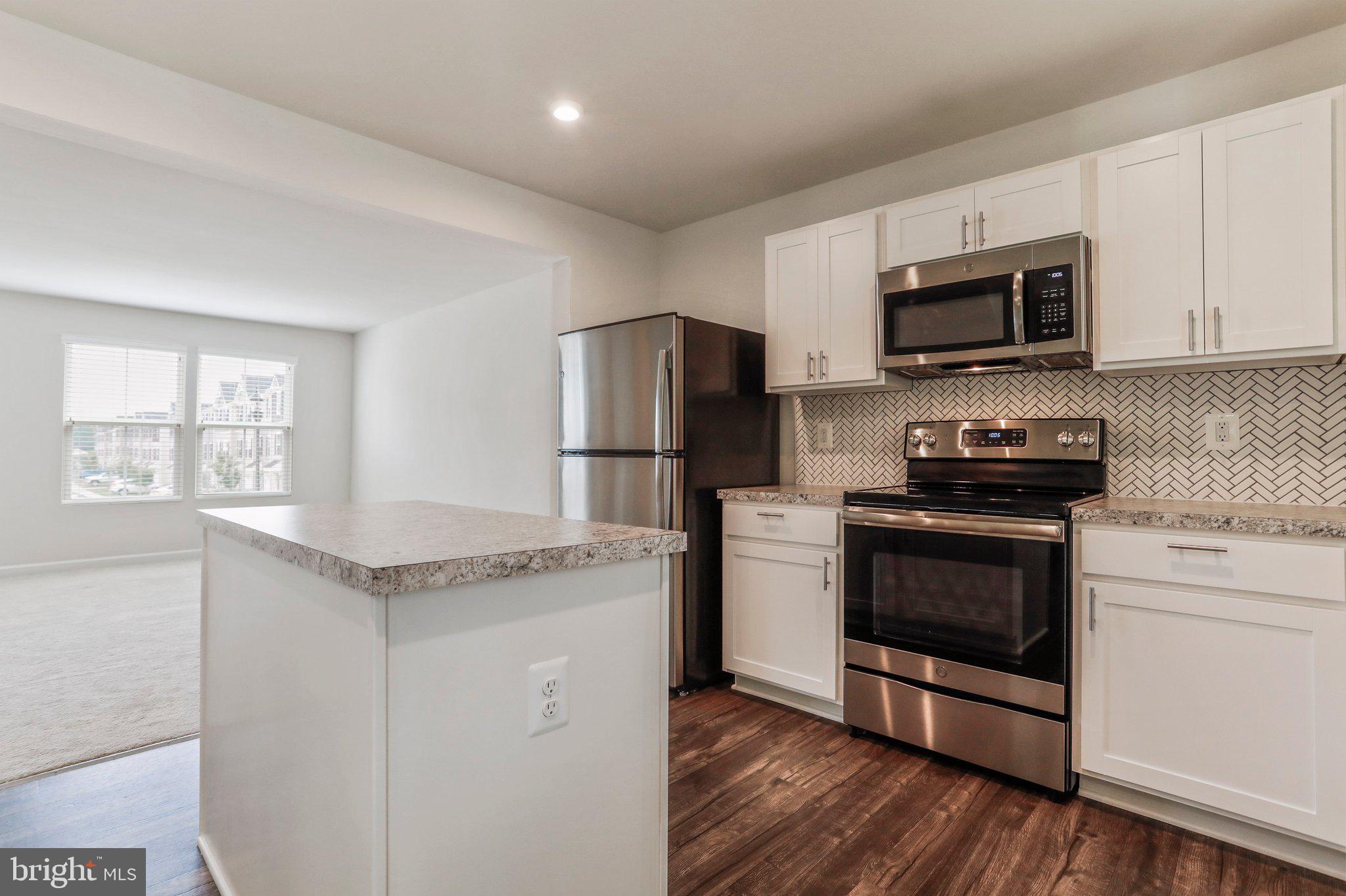 REGENTS CREST - Residential