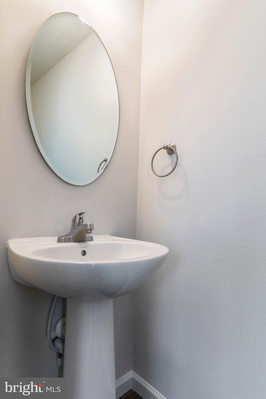 REGENTS CREST - Residential