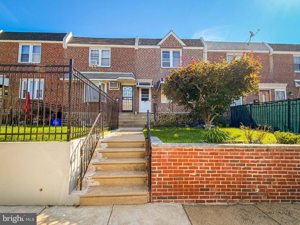 3527 LANSING STREET