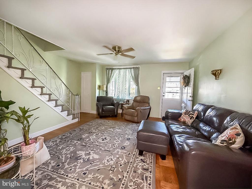 3527 LANSING STREET