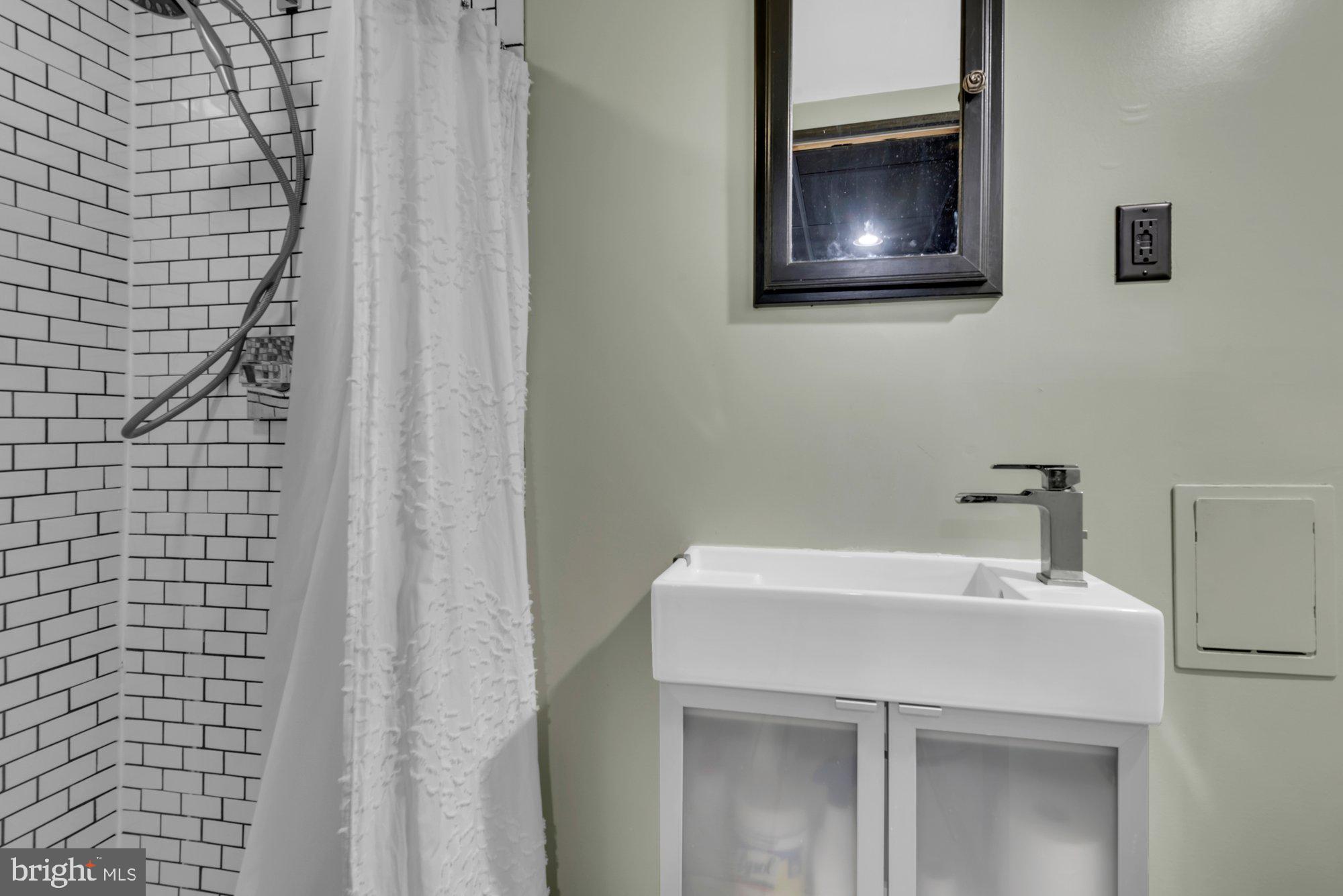 WESTOWNE - Residential