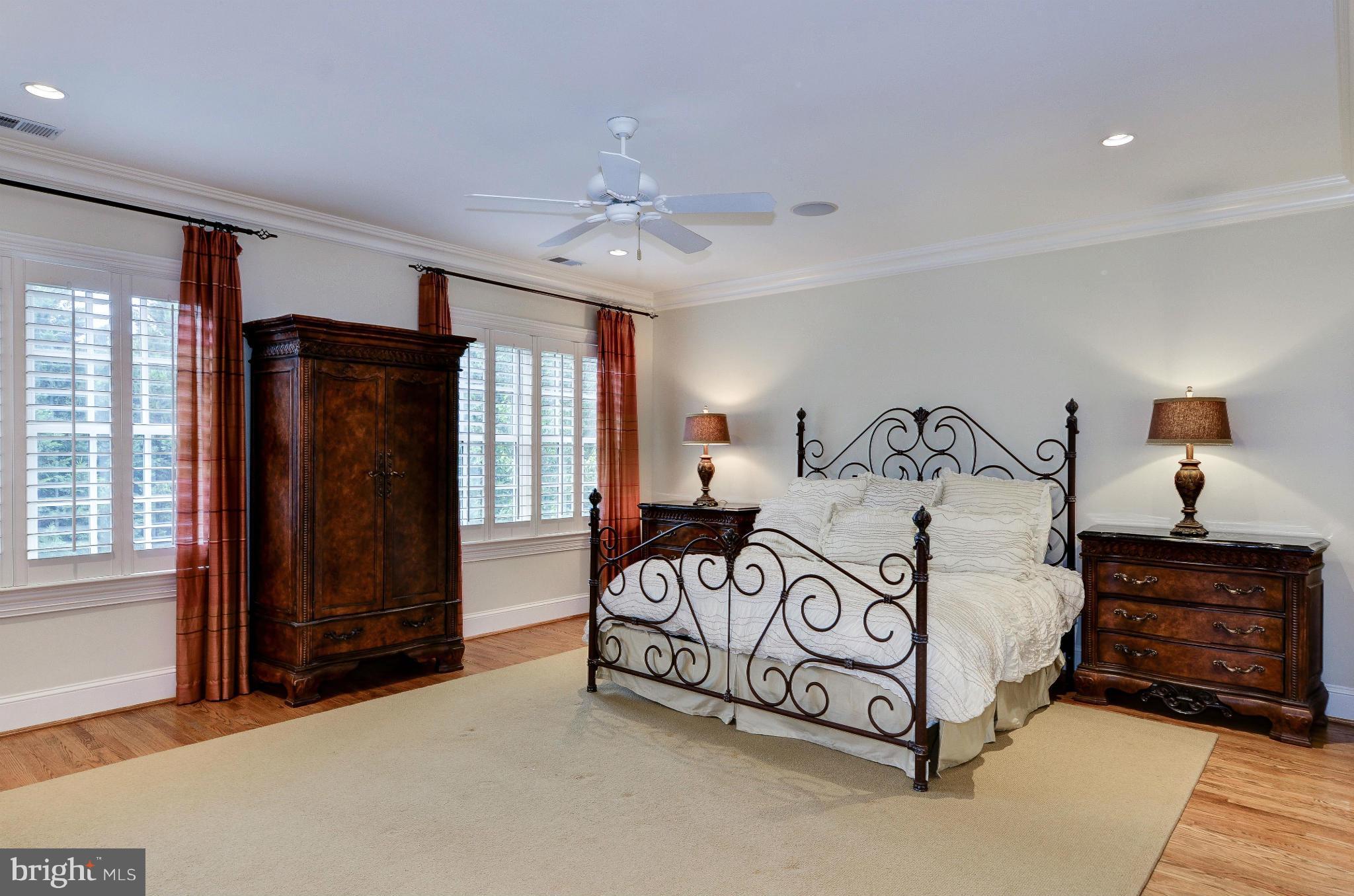 MCAULEY PARK - Residential