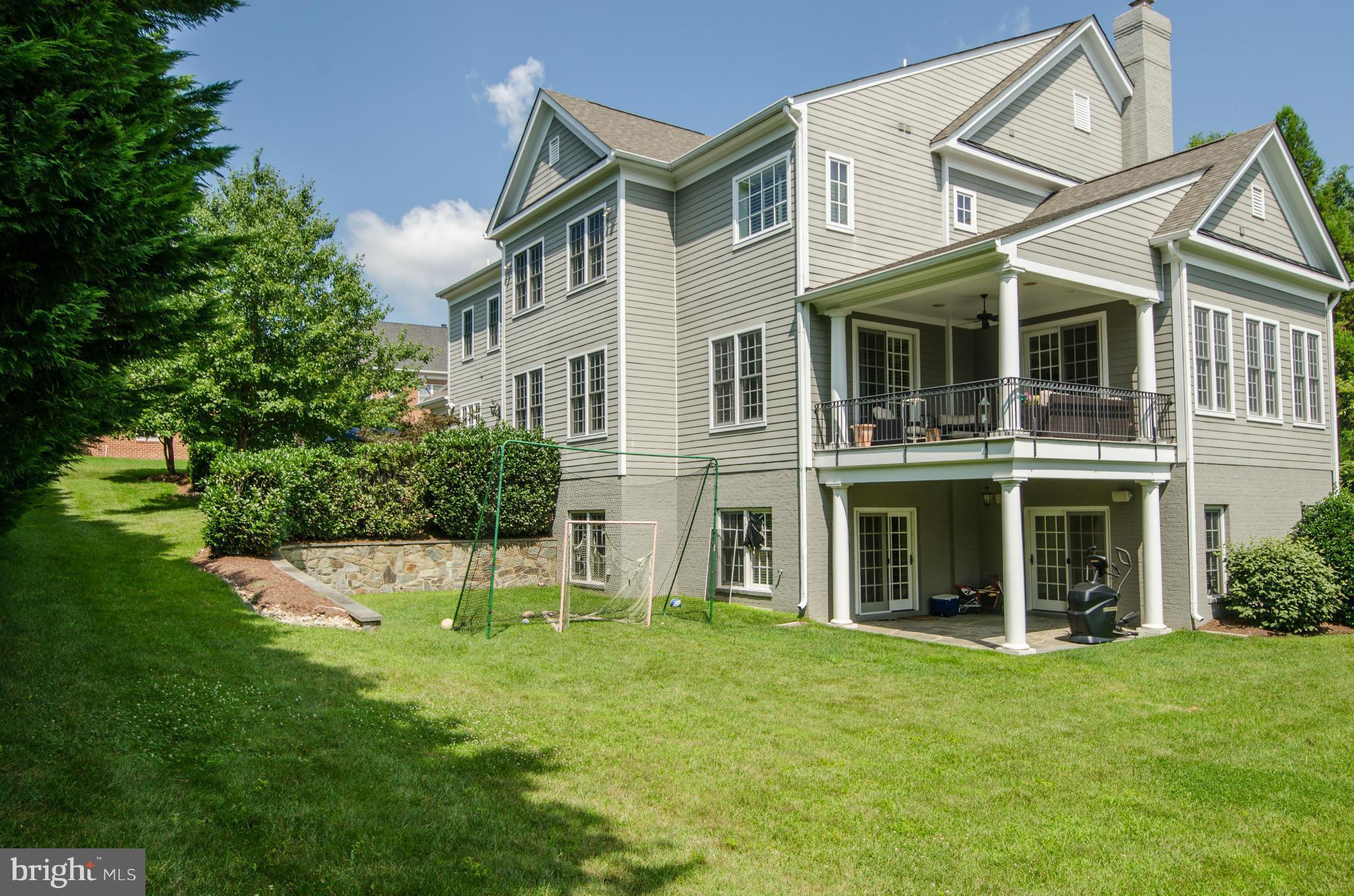 MCAULEY PARK - Residential