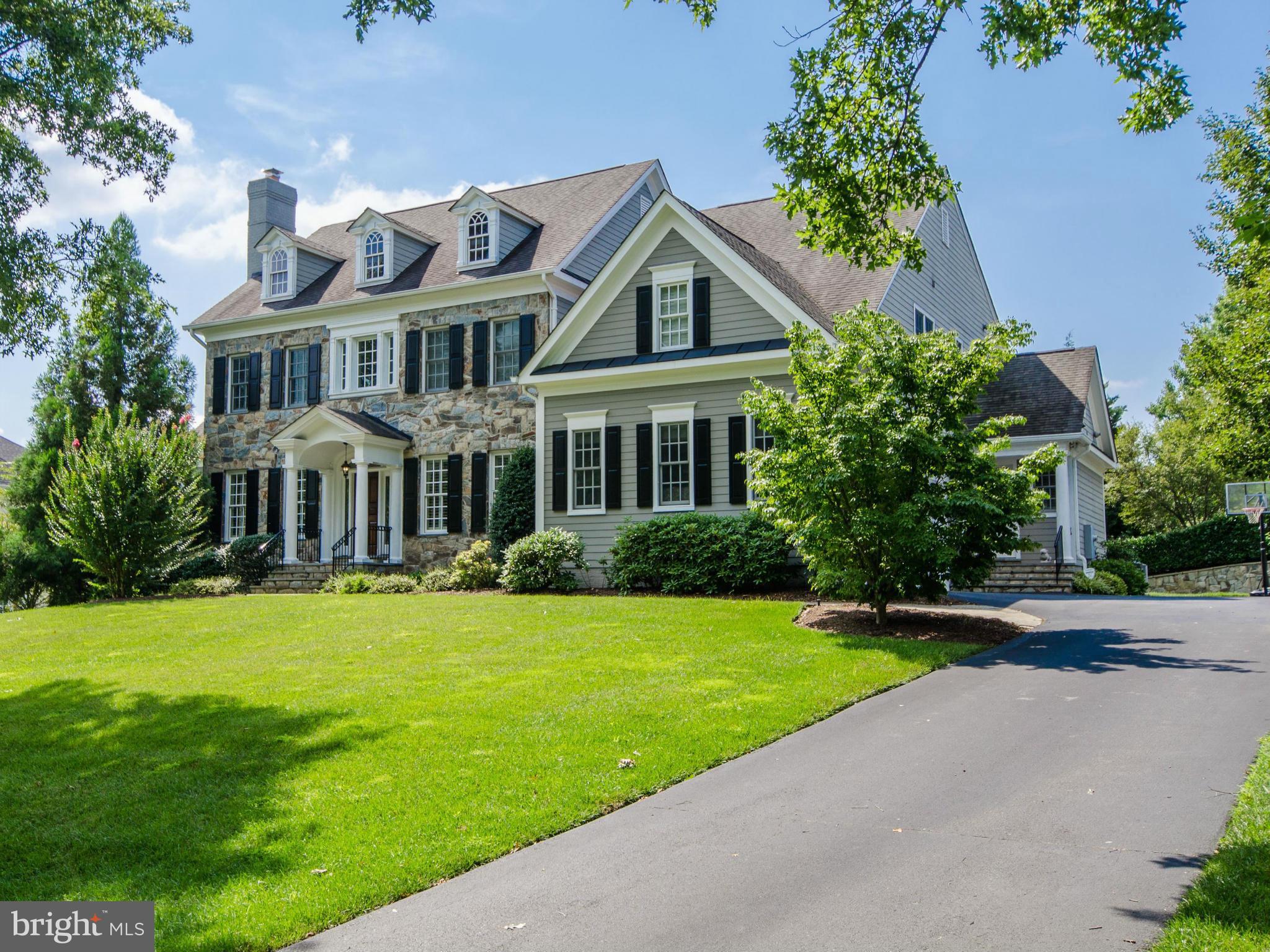 MCAULEY PARK - Residential