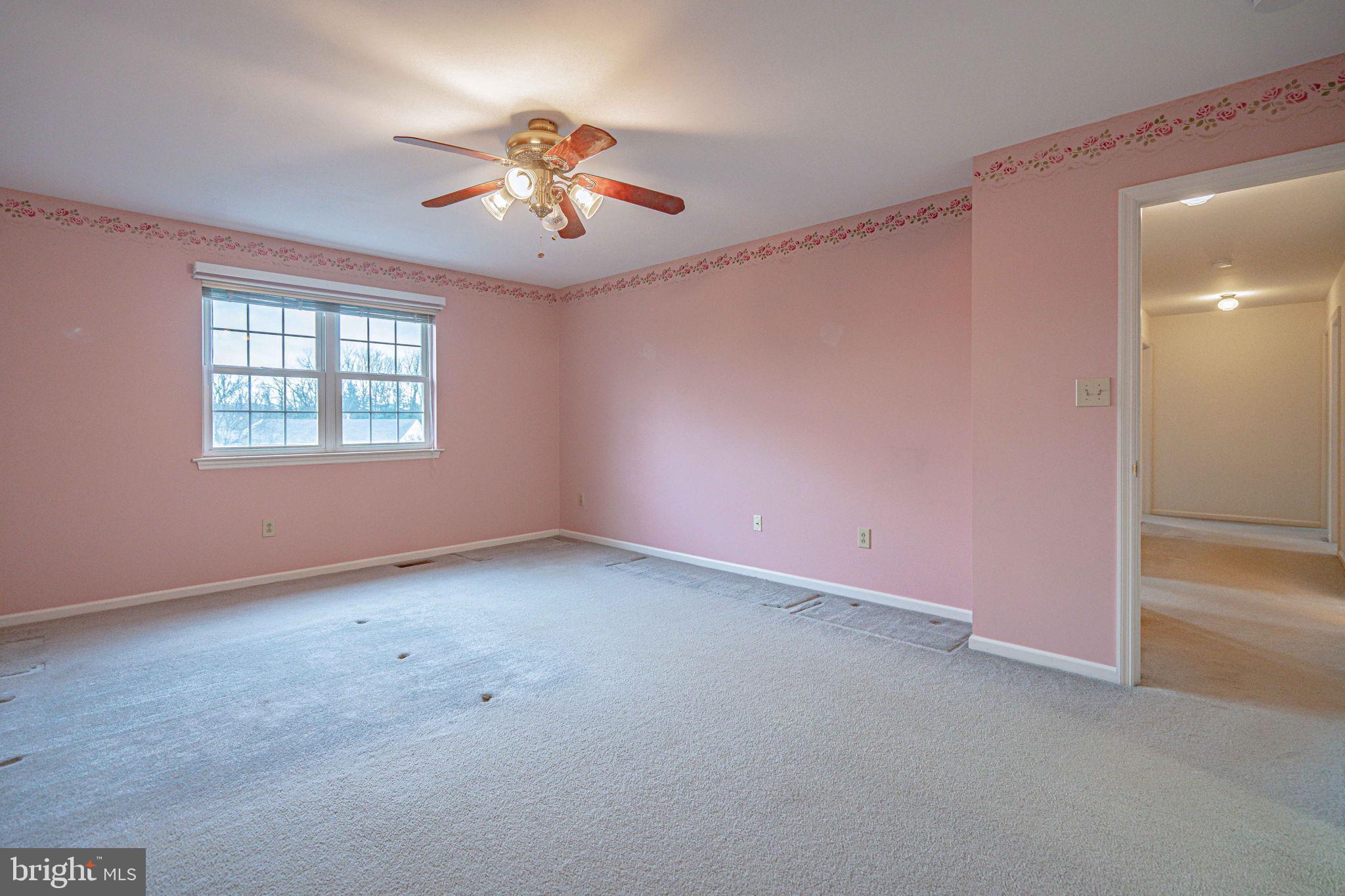 HUNTERS RUN - Residential