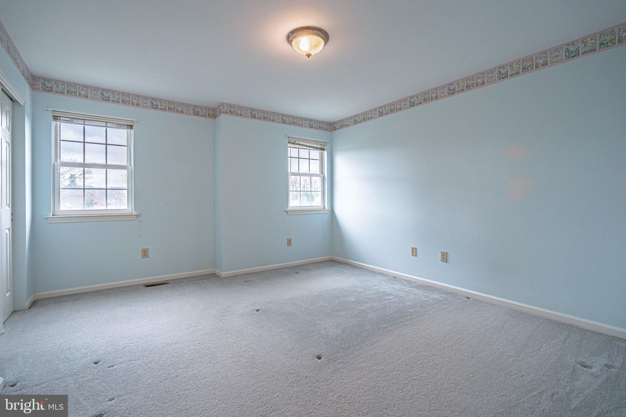 HUNTERS RUN - Residential