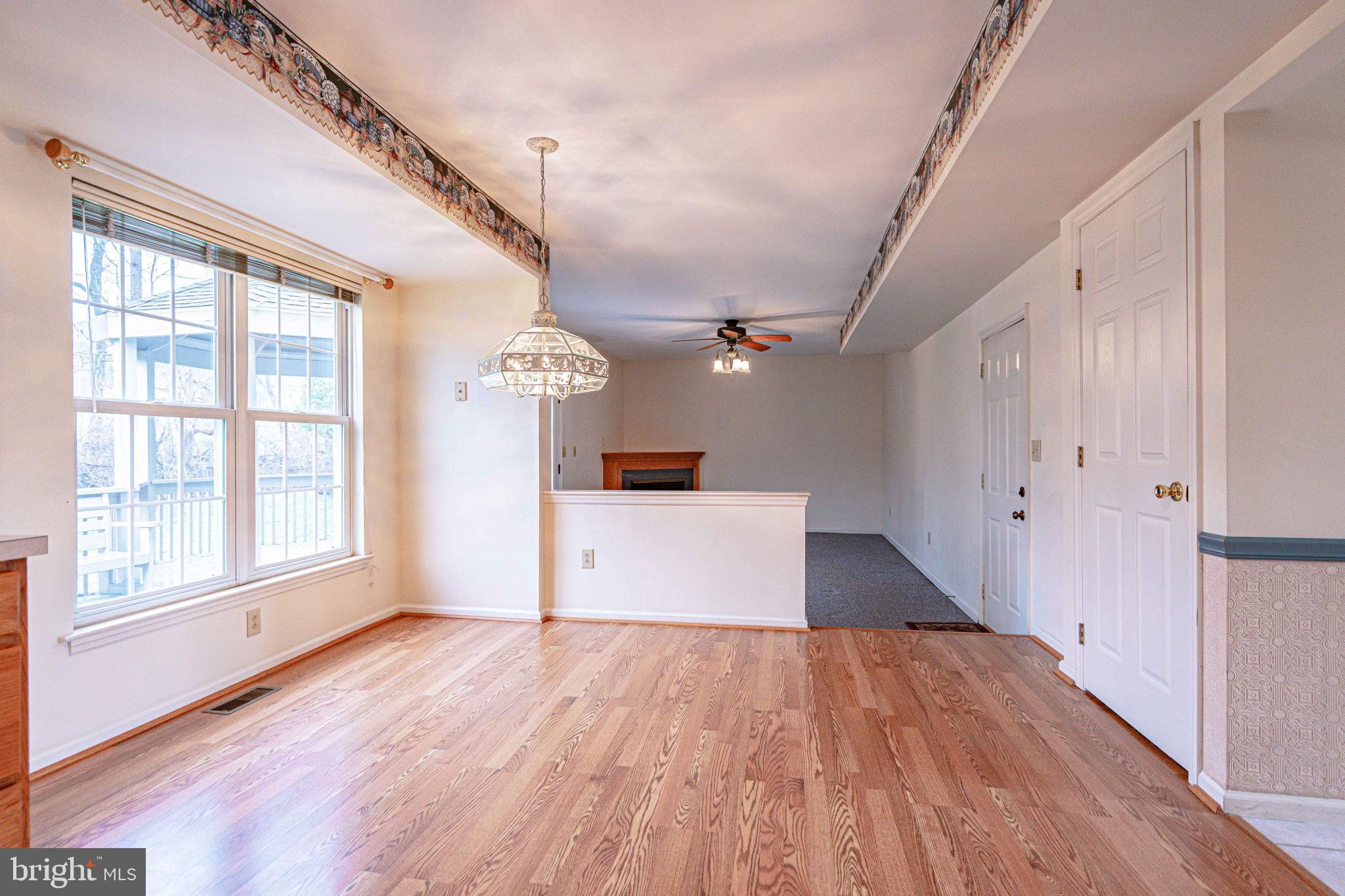 HUNTERS RUN - Residential