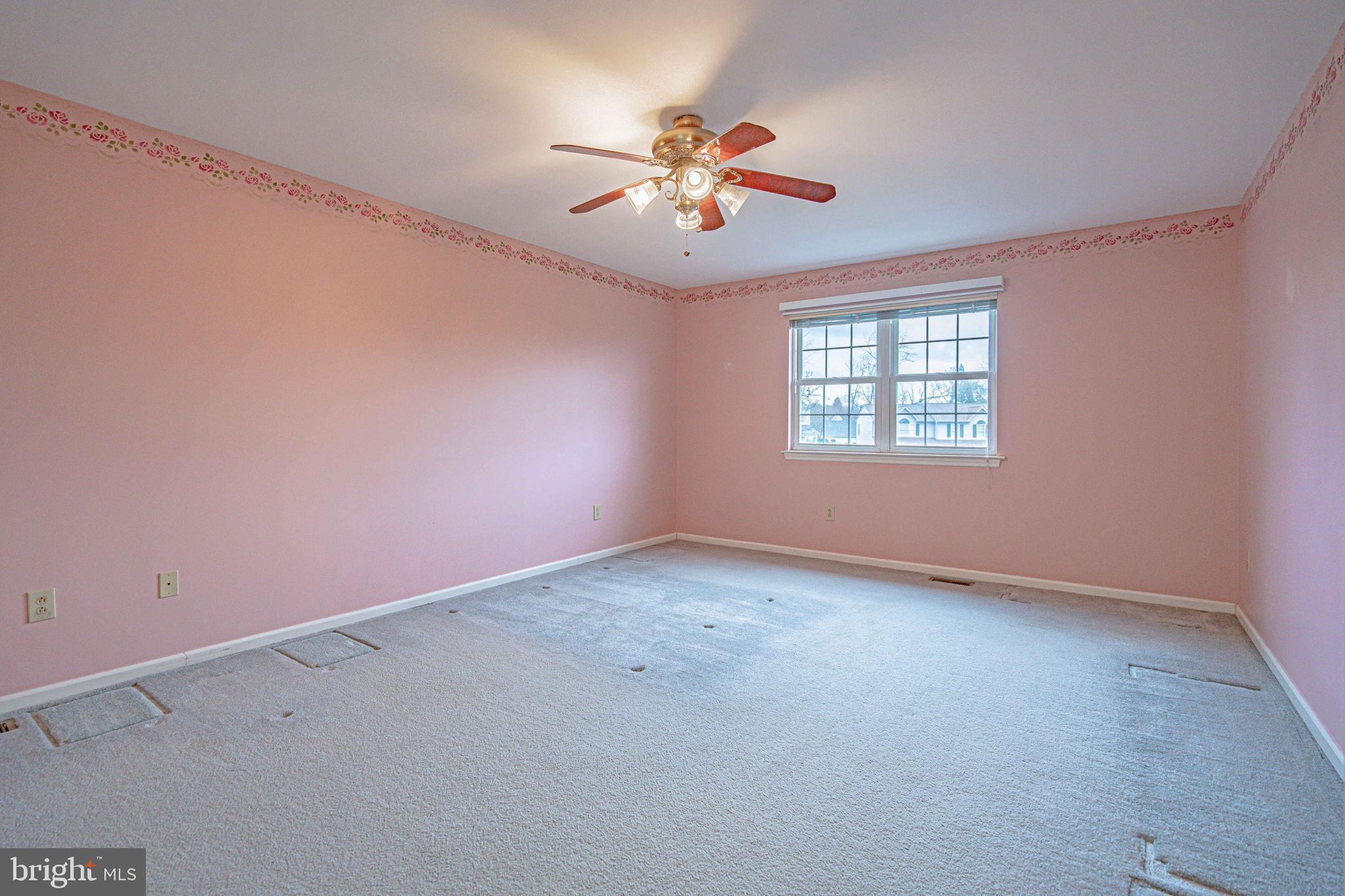 HUNTERS RUN - Residential