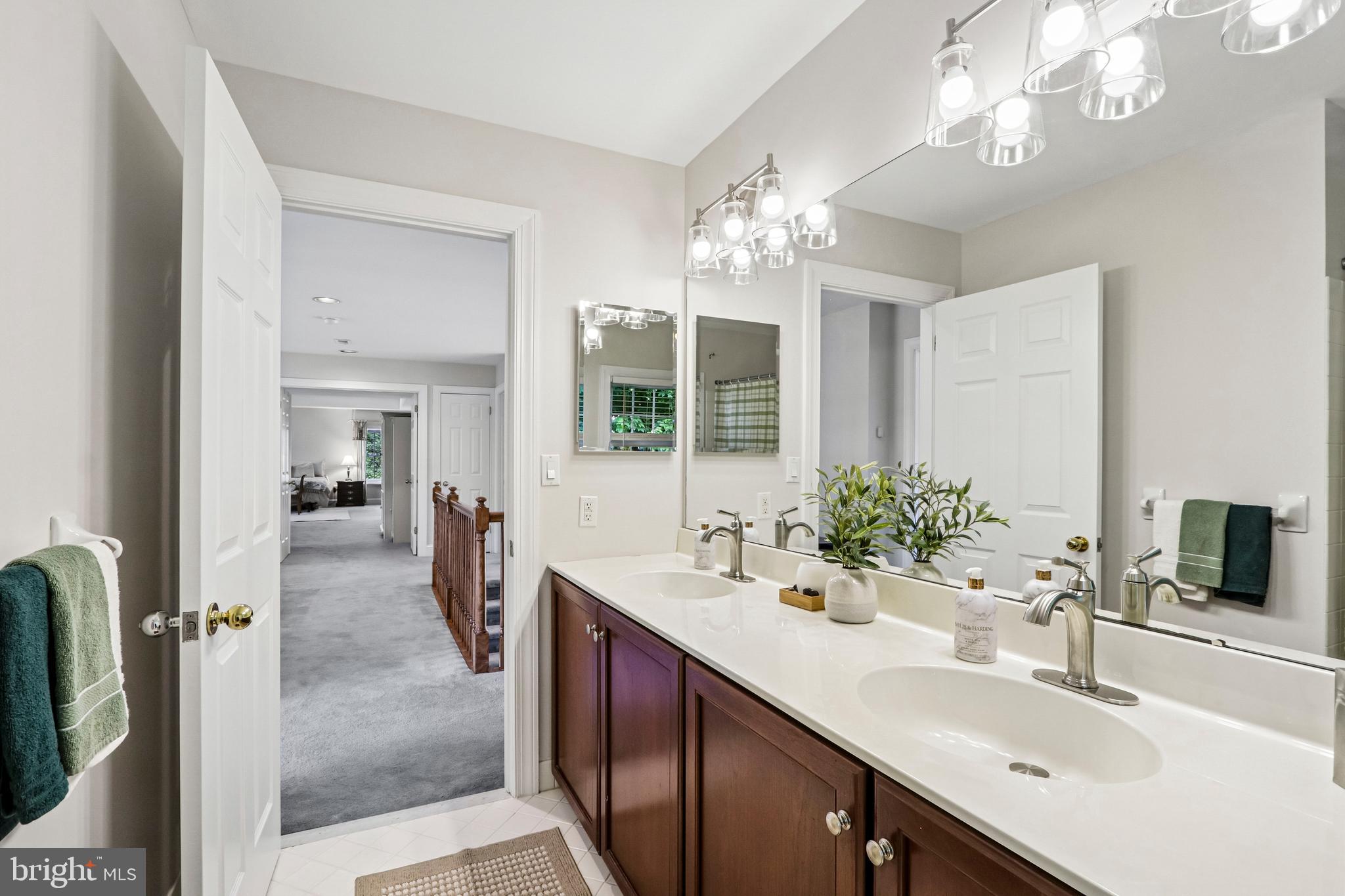 WEDGEWOOD GREENE - Residential