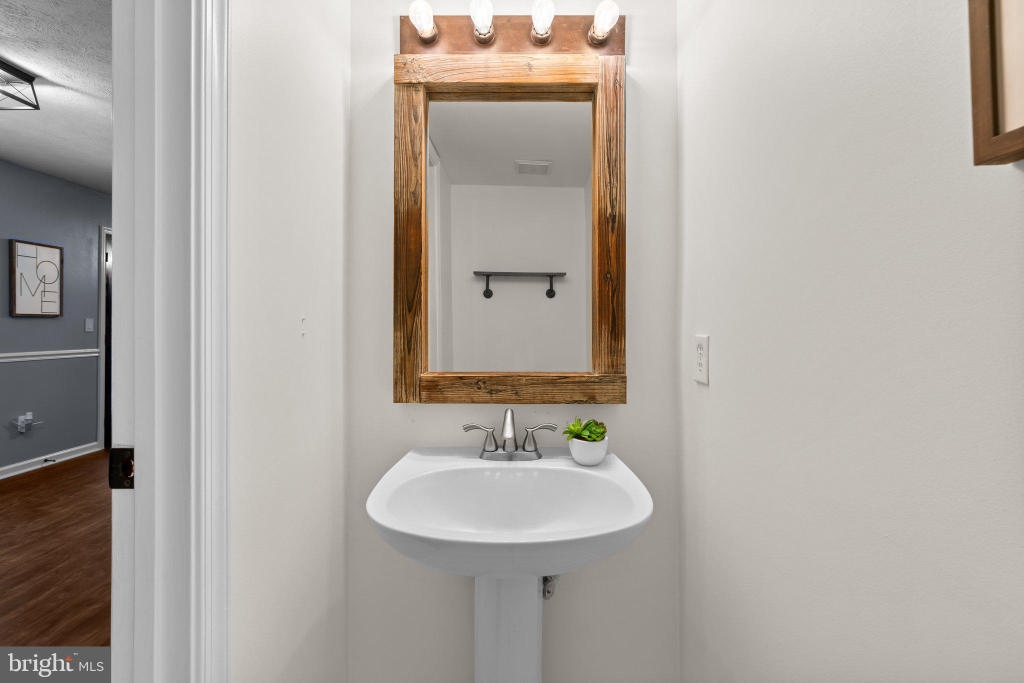 GARLAND - Residential