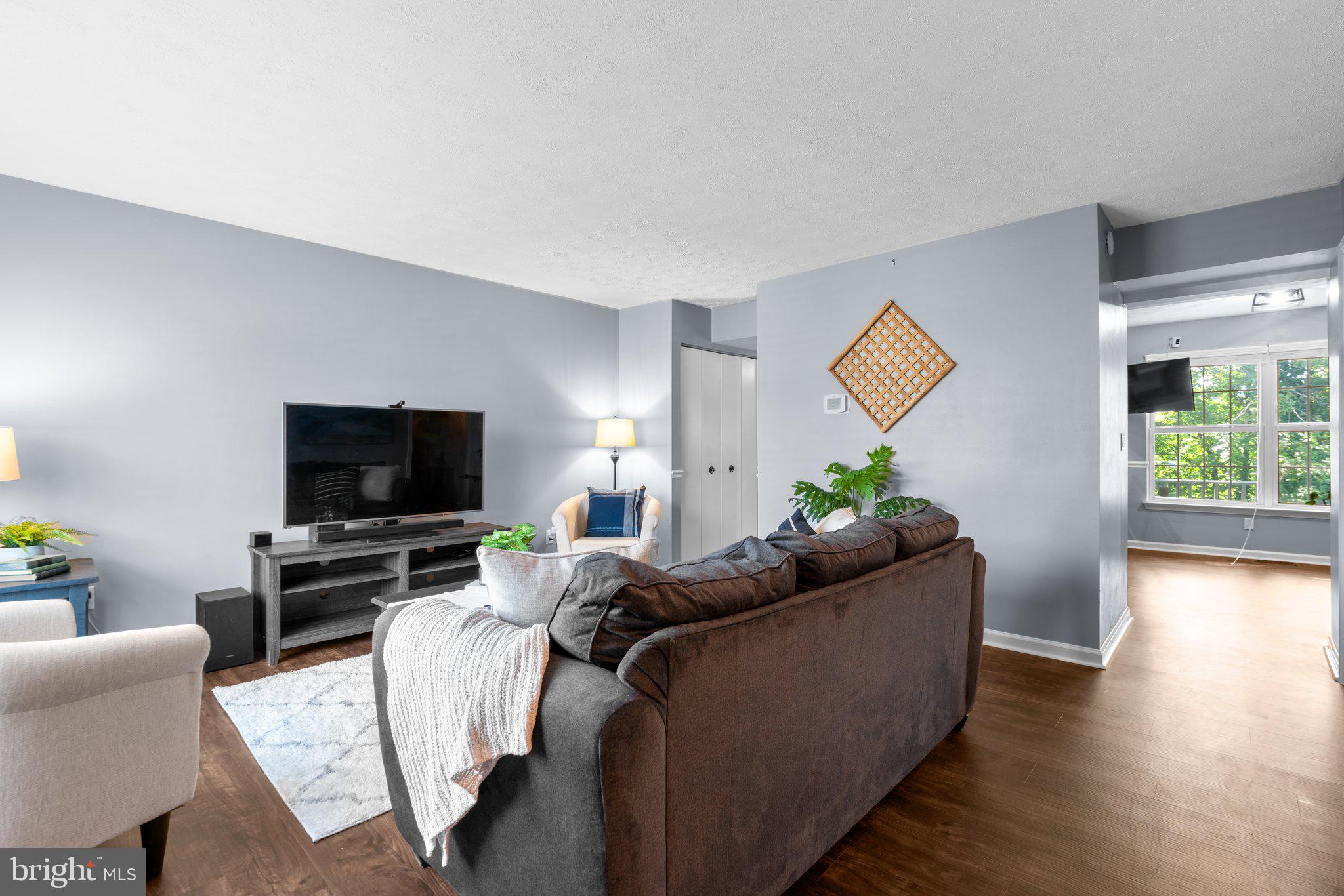 GARLAND - Residential