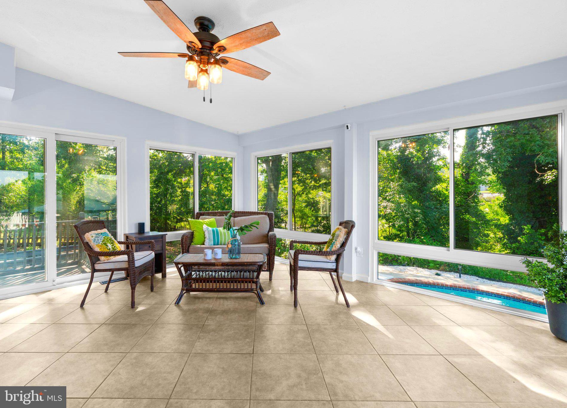 GARLAND - Residential