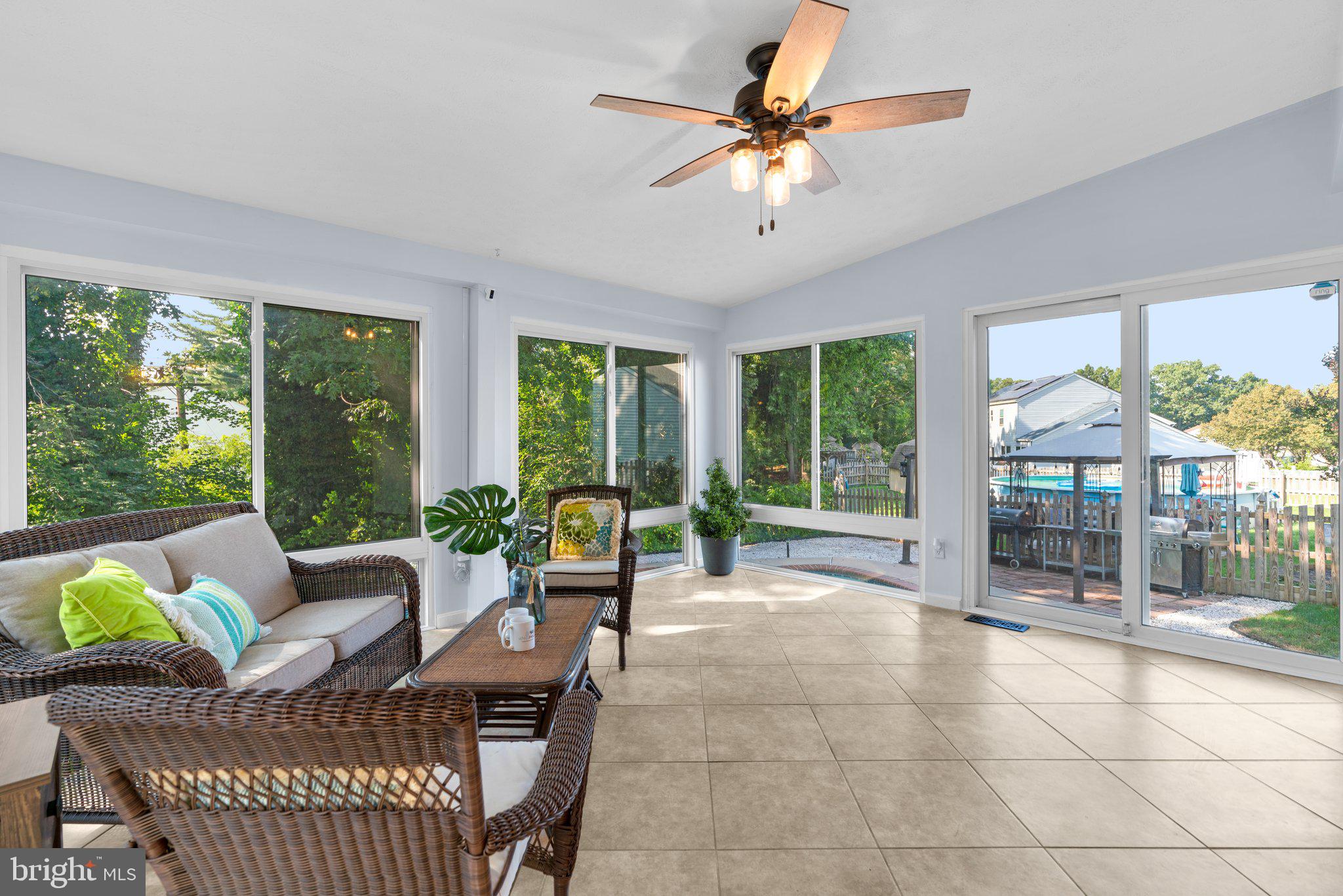 GARLAND - Residential