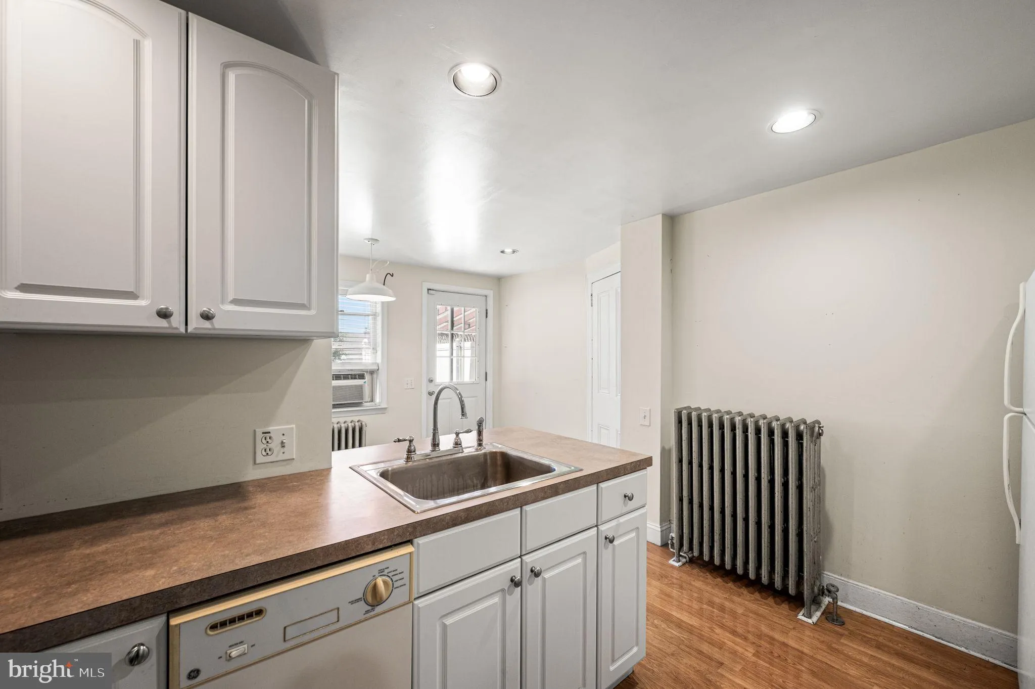 Philadelphia, Pennsylvania 19127, United States, 2 Bedrooms Bedrooms, ,2 BathroomsBathrooms,Residential,Active,199217