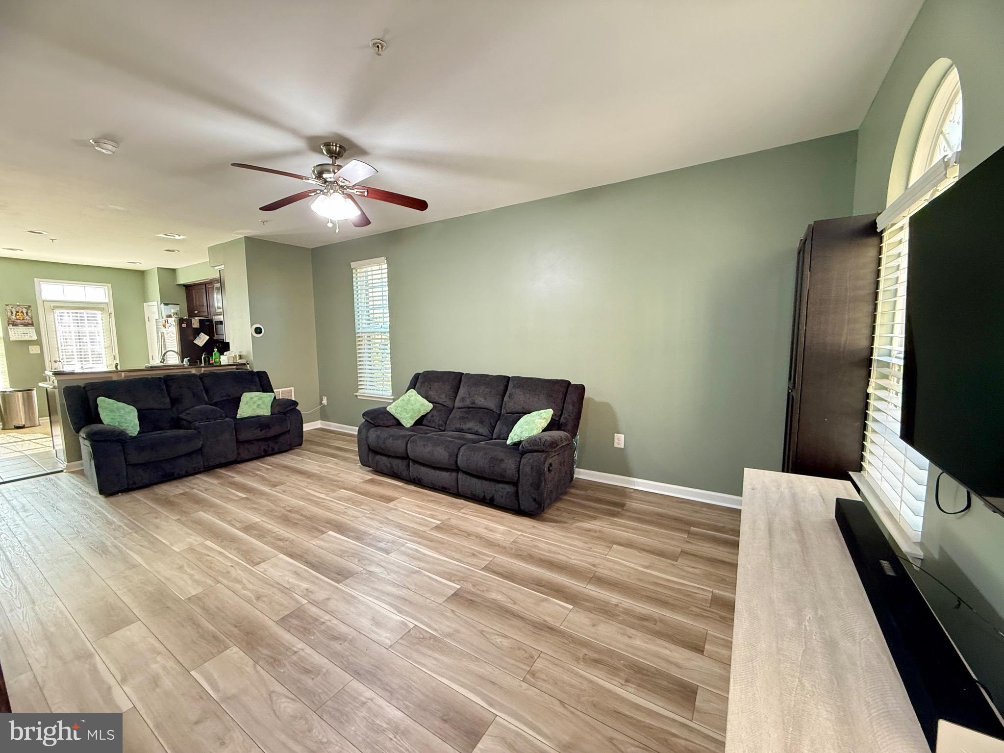 7423 RIGBY PLACE