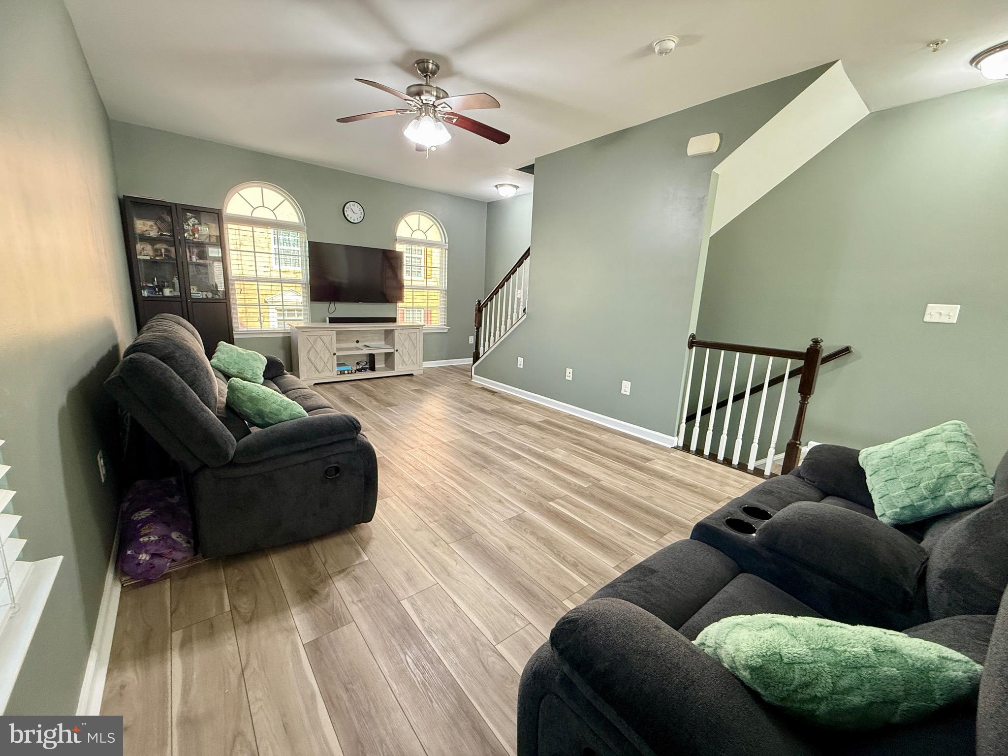 7423 RIGBY PLACE