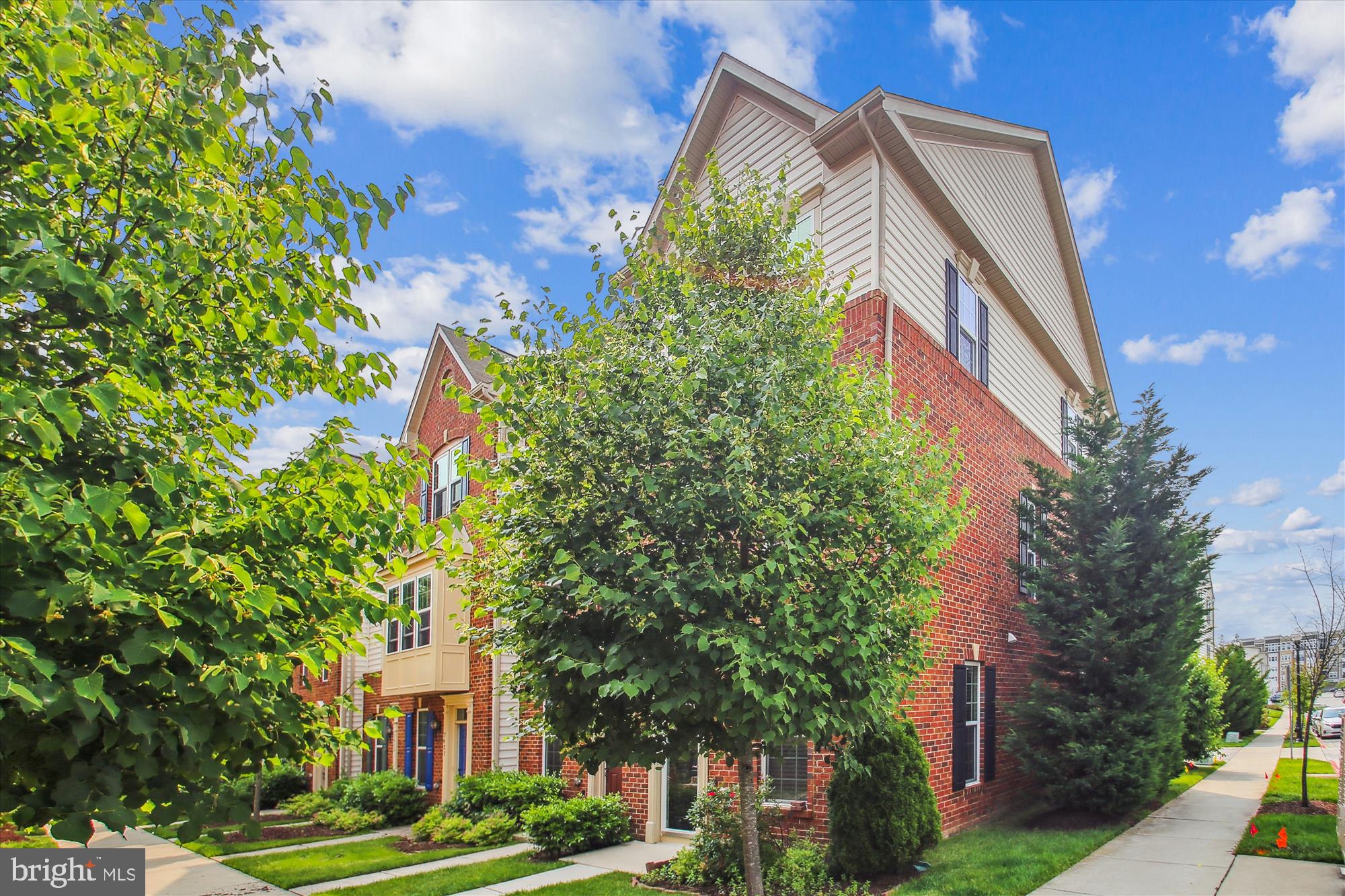 7423 RIGBY PLACE
