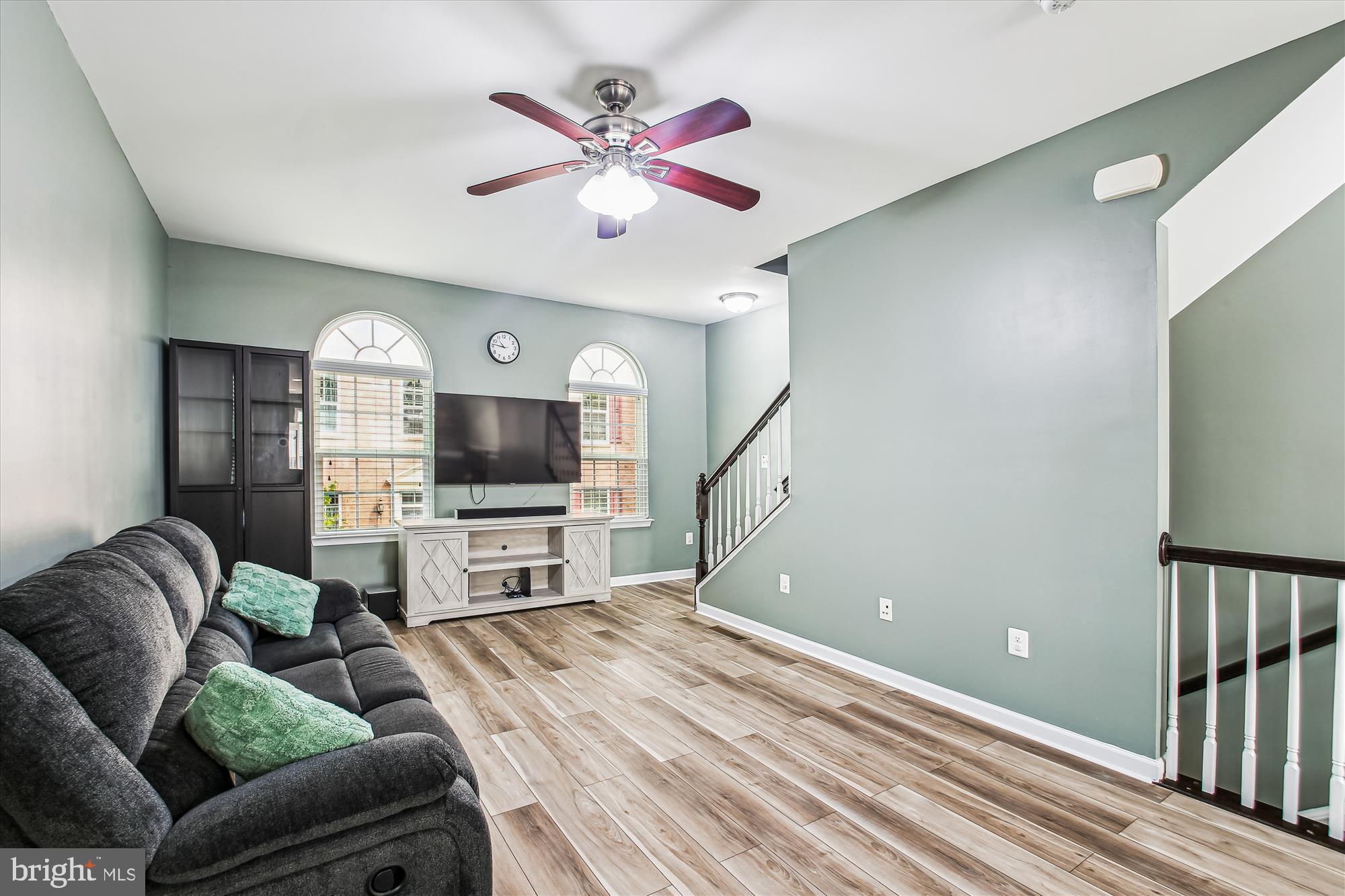 7423 RIGBY PLACE