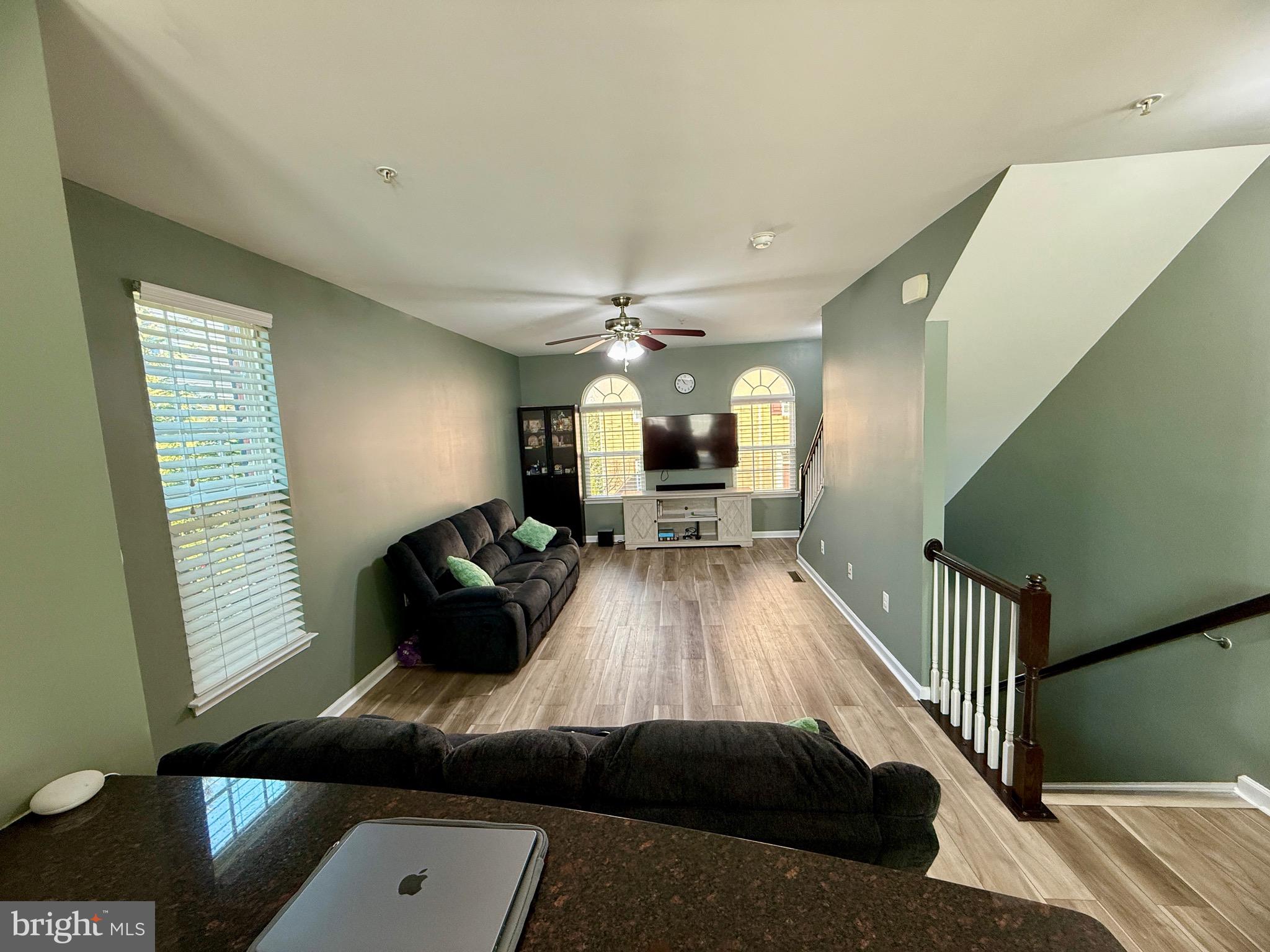 7423 RIGBY PLACE