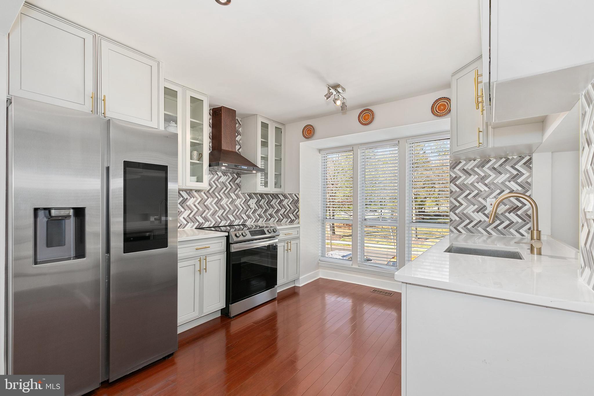 WOODLAND PARK - Residential