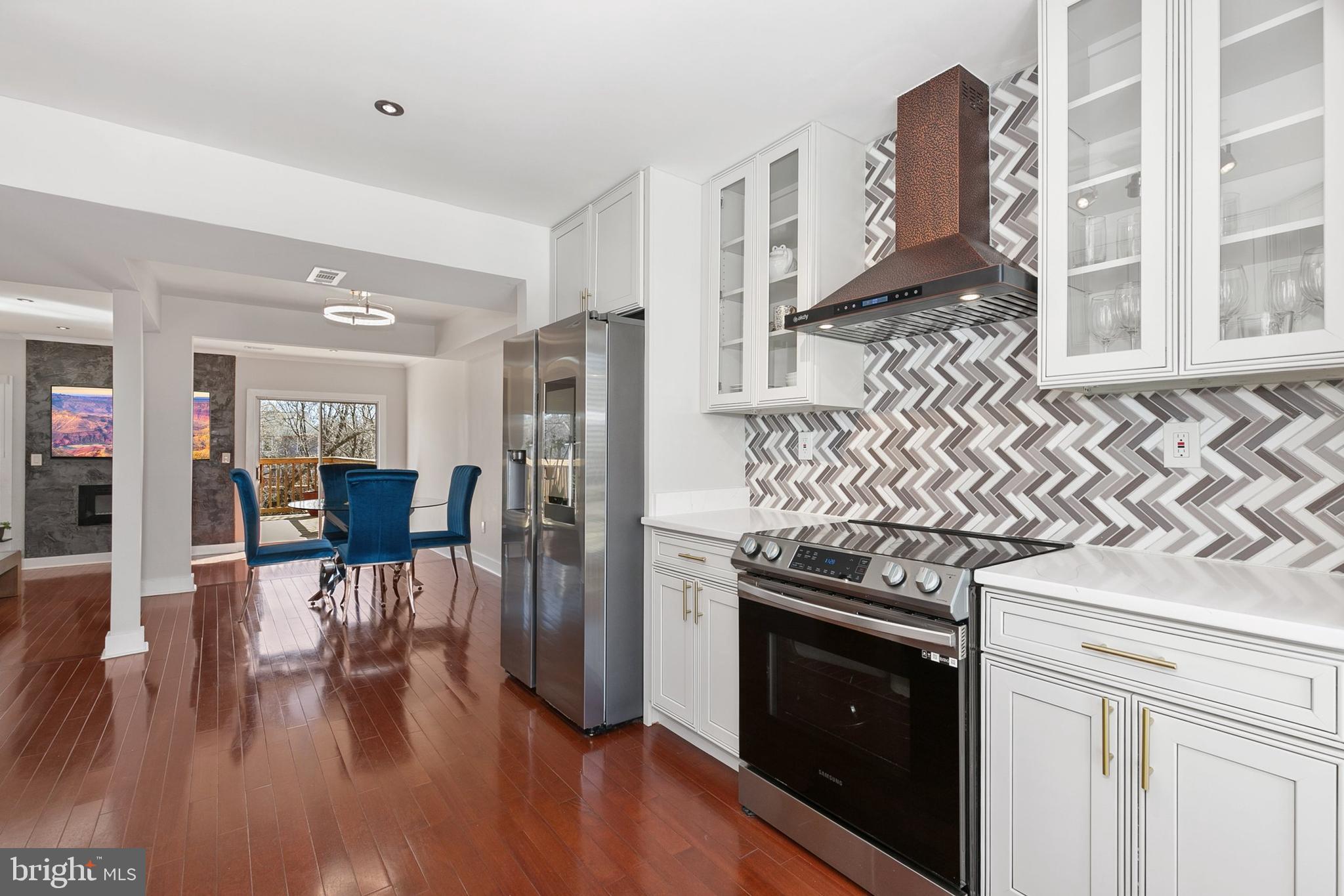 WOODLAND PARK - Residential