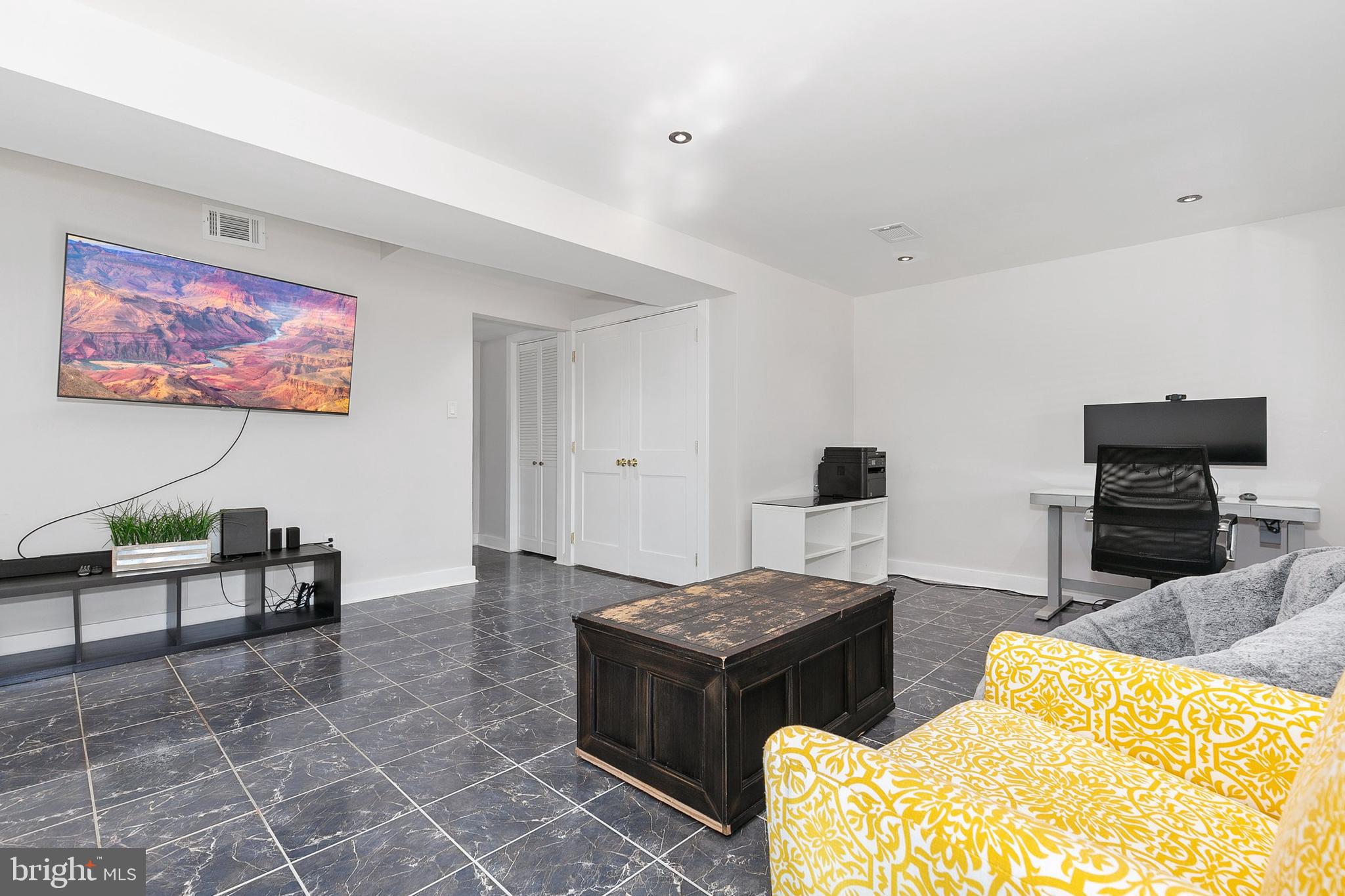 WOODLAND PARK - Residential