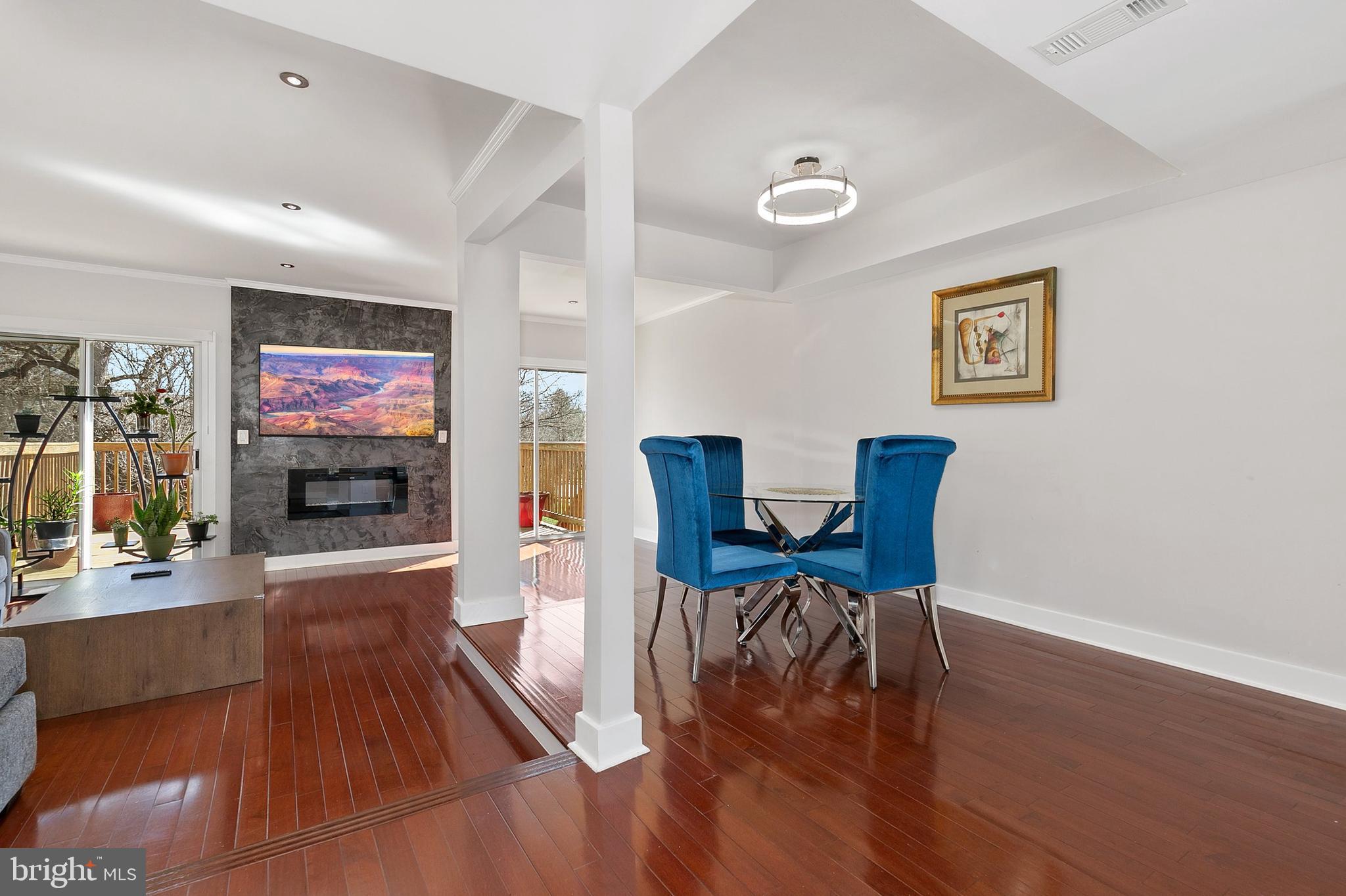 WOODLAND PARK - Residential