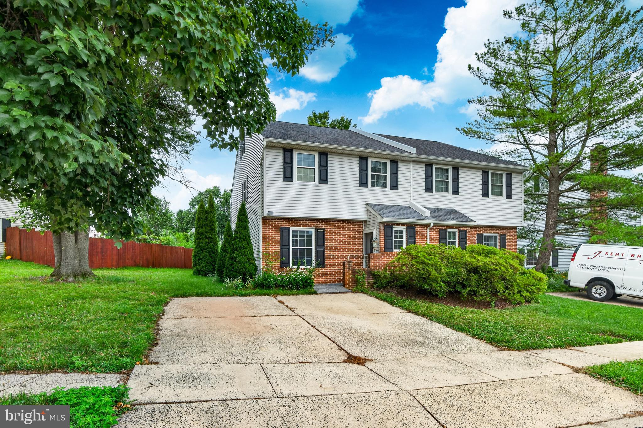 2025 FORT BEVON ROAD