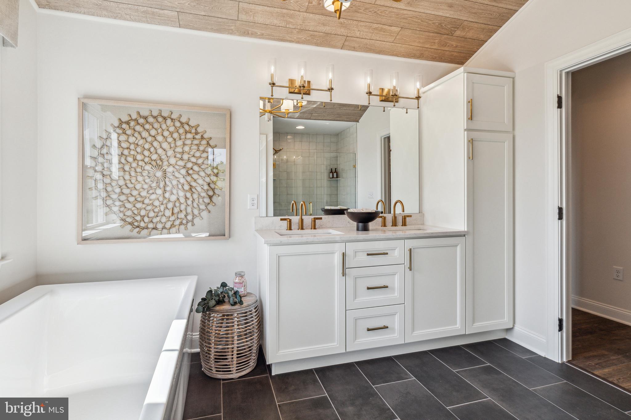 MAPLE RIDGE ESTATES - Residential