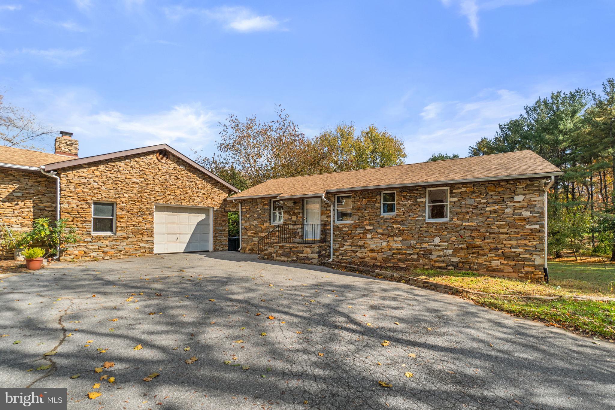 WEST FRIENDSHIP - Residential