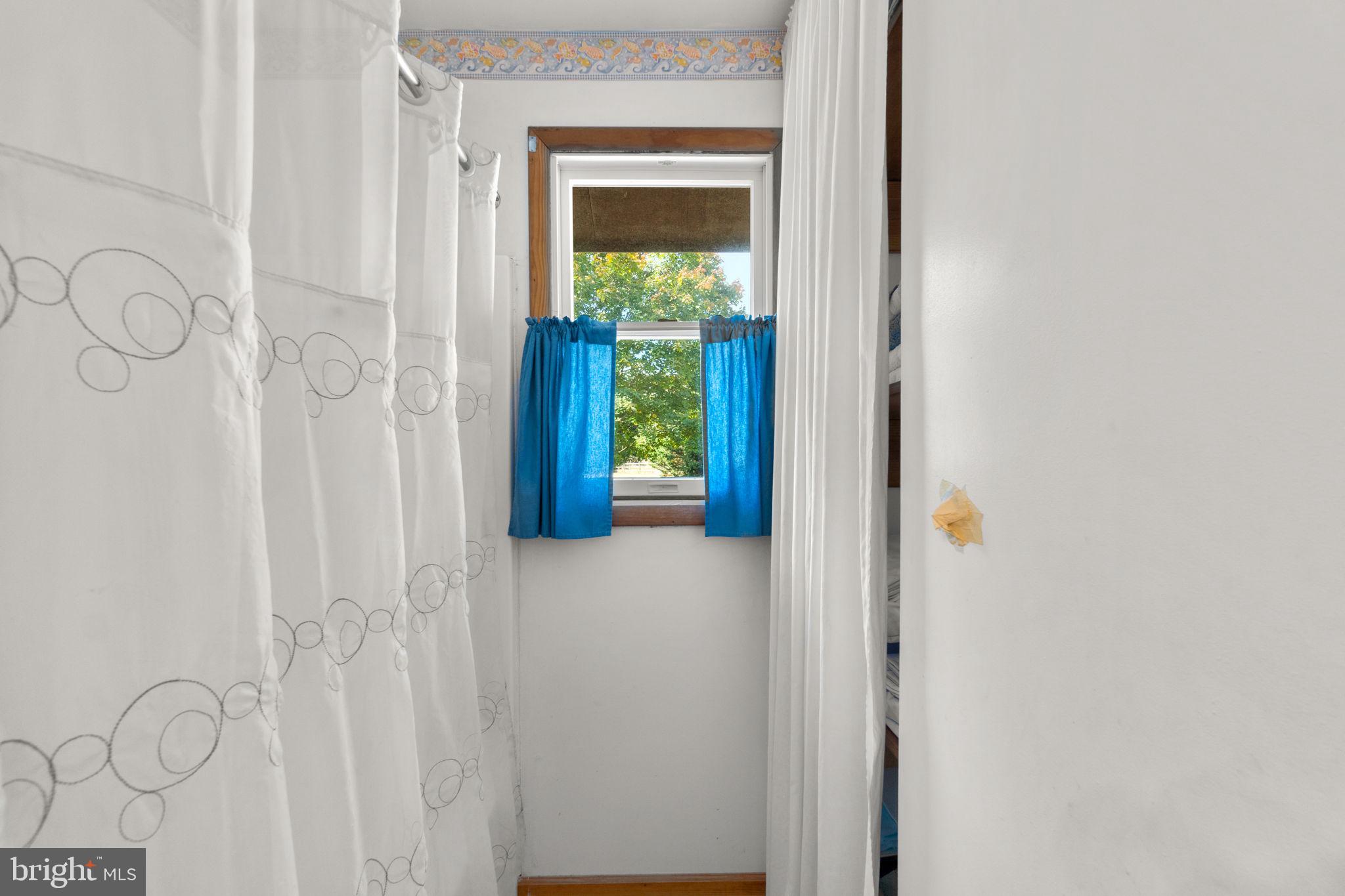 WEST FRIENDSHIP - Residential