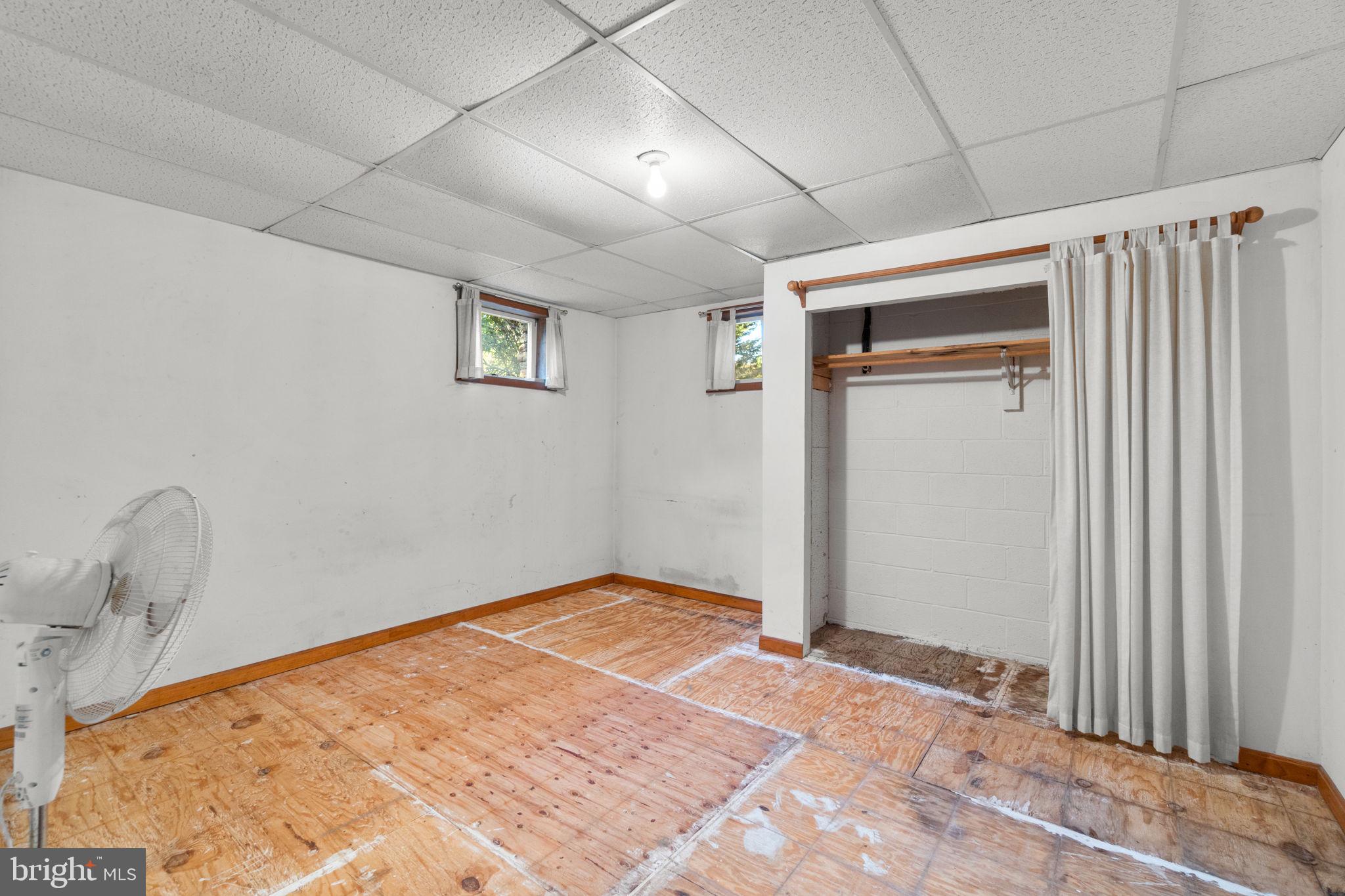 WEST FRIENDSHIP - Residential