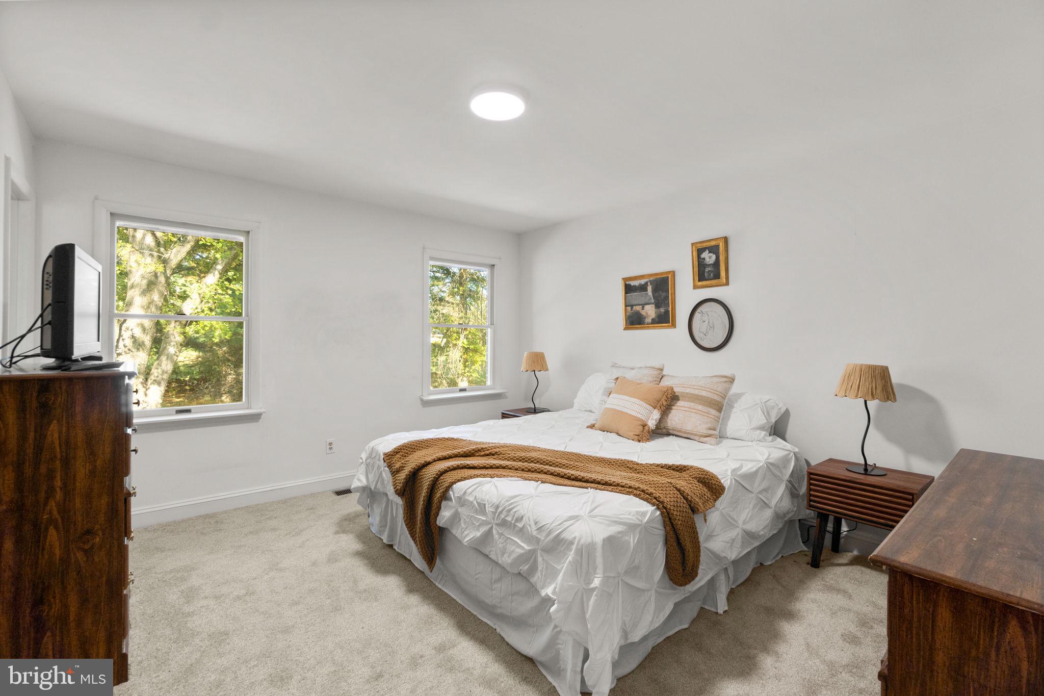 WEST FRIENDSHIP - Residential