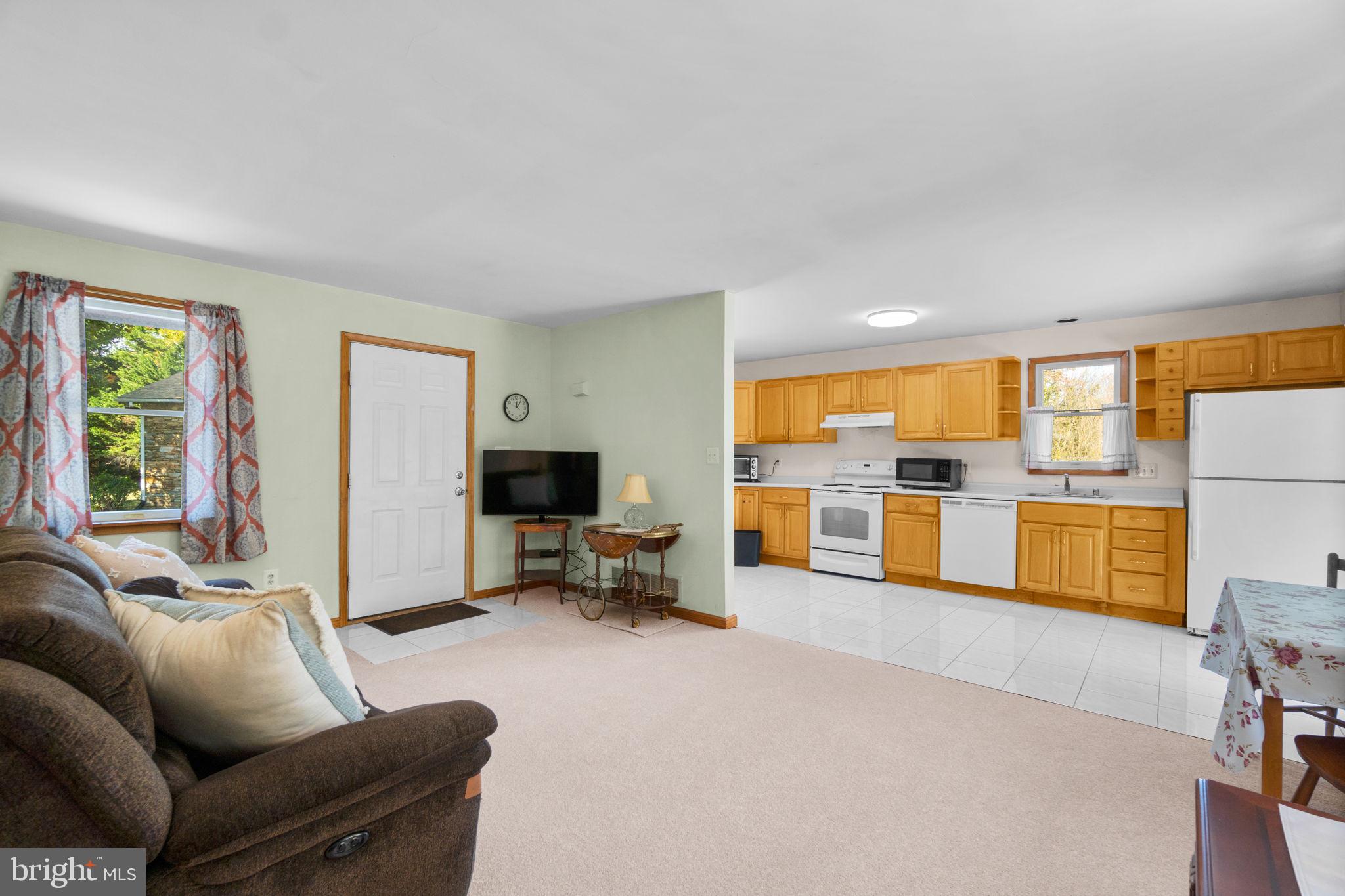 WEST FRIENDSHIP - Residential