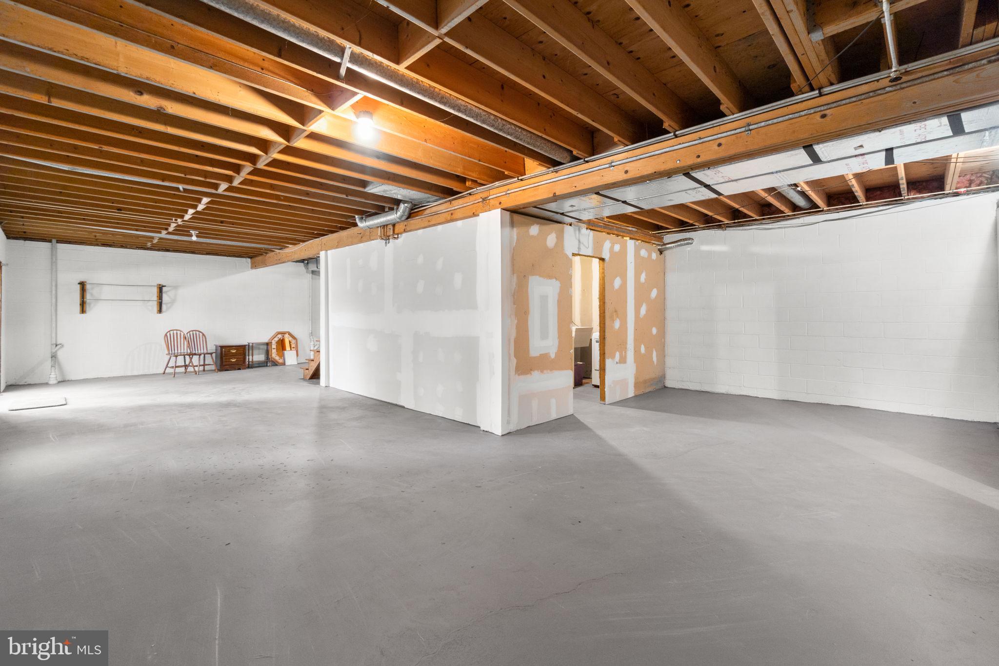 WEST FRIENDSHIP - Residential