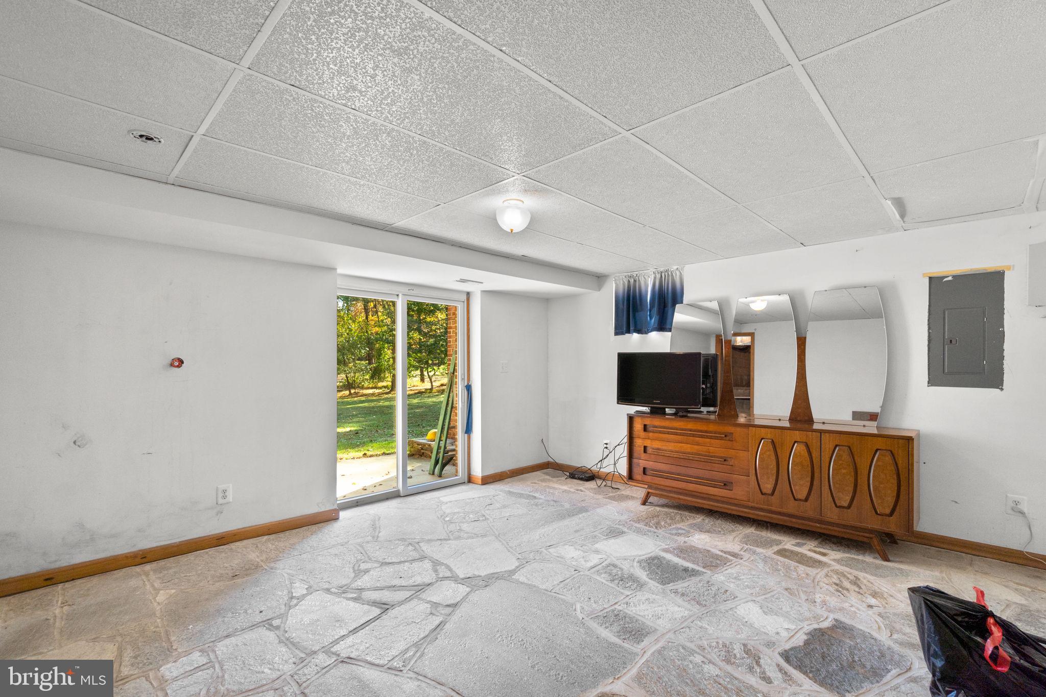 WEST FRIENDSHIP - Residential